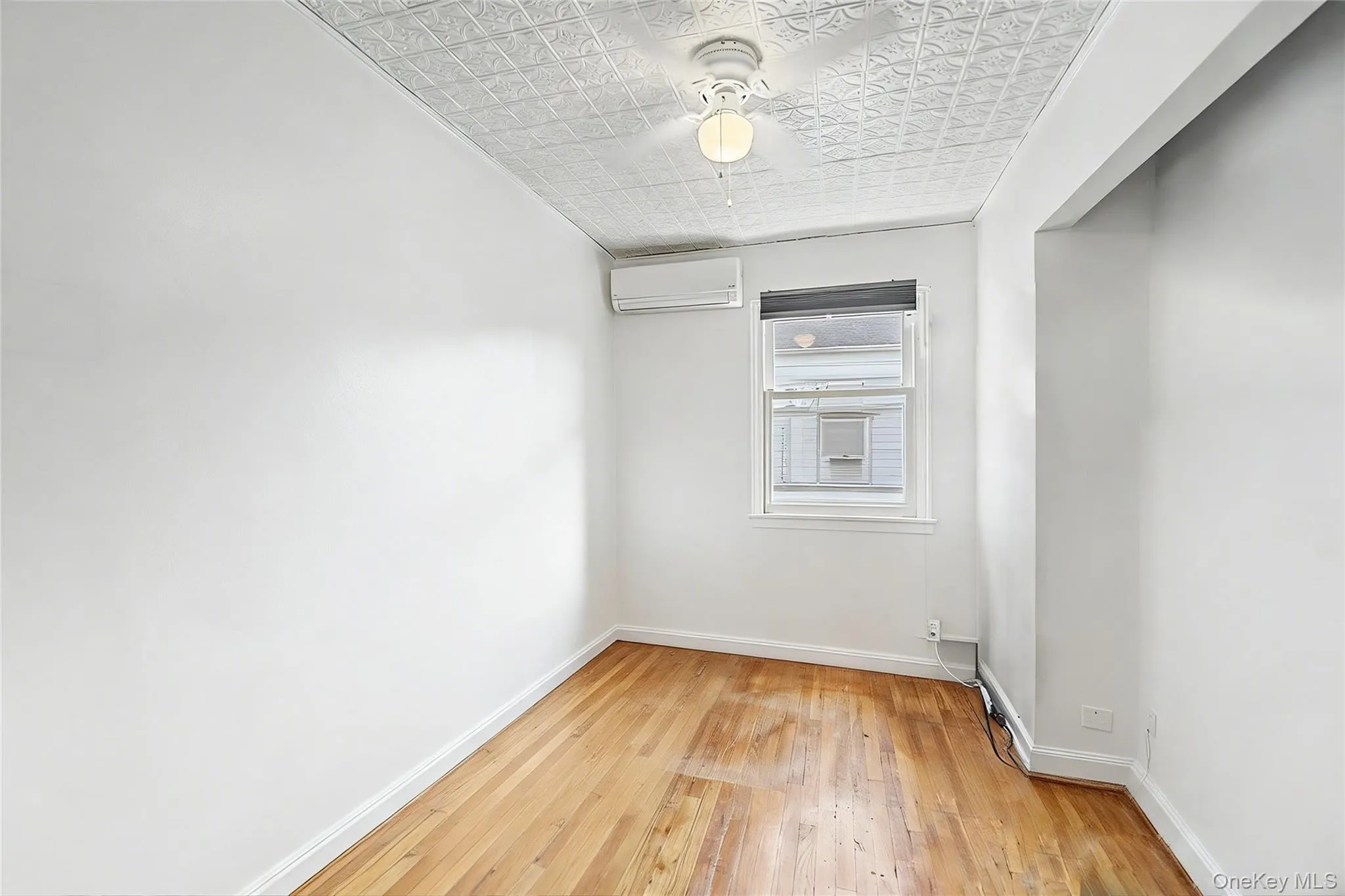 5310 206th Street, New York, NY, 4 Bedrooms Bedrooms, 9 Rooms Rooms,2 BathroomsBathrooms,Residential,For Rent,206th,0,1047634 5310 206th Street, New York, NY, 4 Bedrooms Bedrooms, 9 Rooms Rooms,2 BathroomsBathrooms,Residential,For Rent,206th,0,1047634
