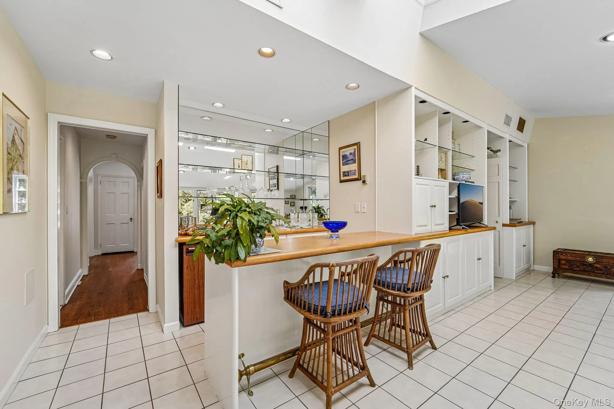 16 Edgewood Drive, Rye Town, NY, 5 Bedrooms Bedrooms, 12 Rooms Rooms,4 BathroomsBathrooms,Residential,For Rent,Edgewood,0,1047636 16 Edgewood Drive, Rye Town, NY, 5 Bedrooms Bedrooms, 12 Rooms Rooms,4 BathroomsBathrooms,Residential,For Rent,Edgewood,0,1047636