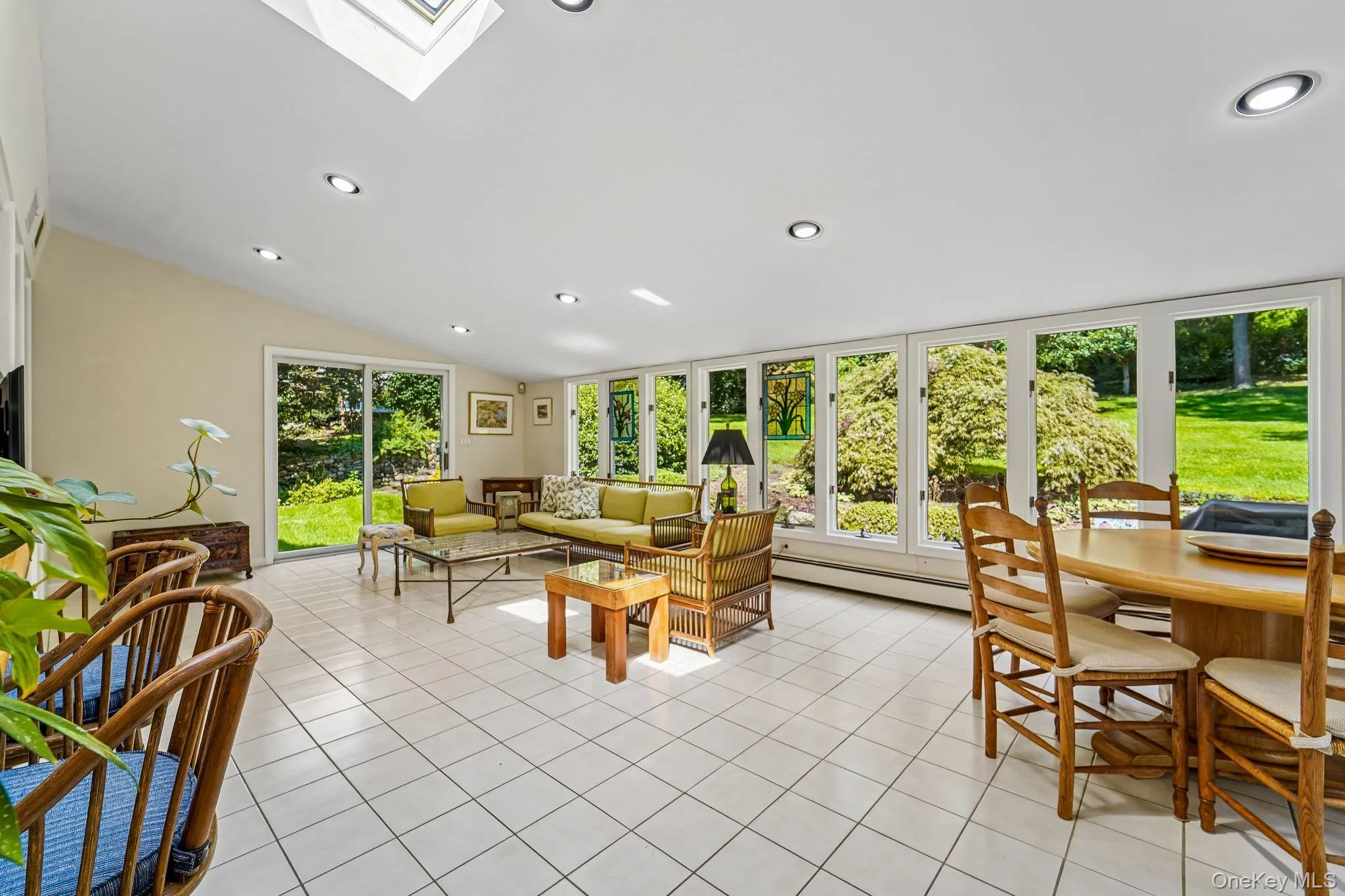 16 Edgewood Drive, Rye Town, NY, 5 Bedrooms Bedrooms, 12 Rooms Rooms,4 BathroomsBathrooms,Residential,For Rent,Edgewood,0,1047636 16 Edgewood Drive, Rye Town, NY, 5 Bedrooms Bedrooms, 12 Rooms Rooms,4 BathroomsBathrooms,Residential,For Rent,Edgewood,0,1047636
