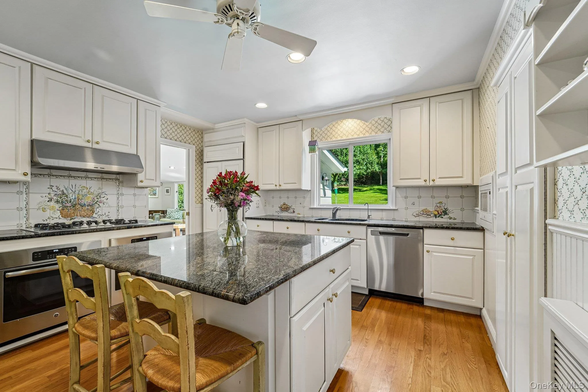 16 Edgewood Drive, Rye Town, NY, 5 Bedrooms Bedrooms, 12 Rooms Rooms,4 BathroomsBathrooms,Residential,For Rent,Edgewood,0,1047636 16 Edgewood Drive, Rye Town, NY, 5 Bedrooms Bedrooms, 12 Rooms Rooms,4 BathroomsBathrooms,Residential,For Rent,Edgewood,0,1047636