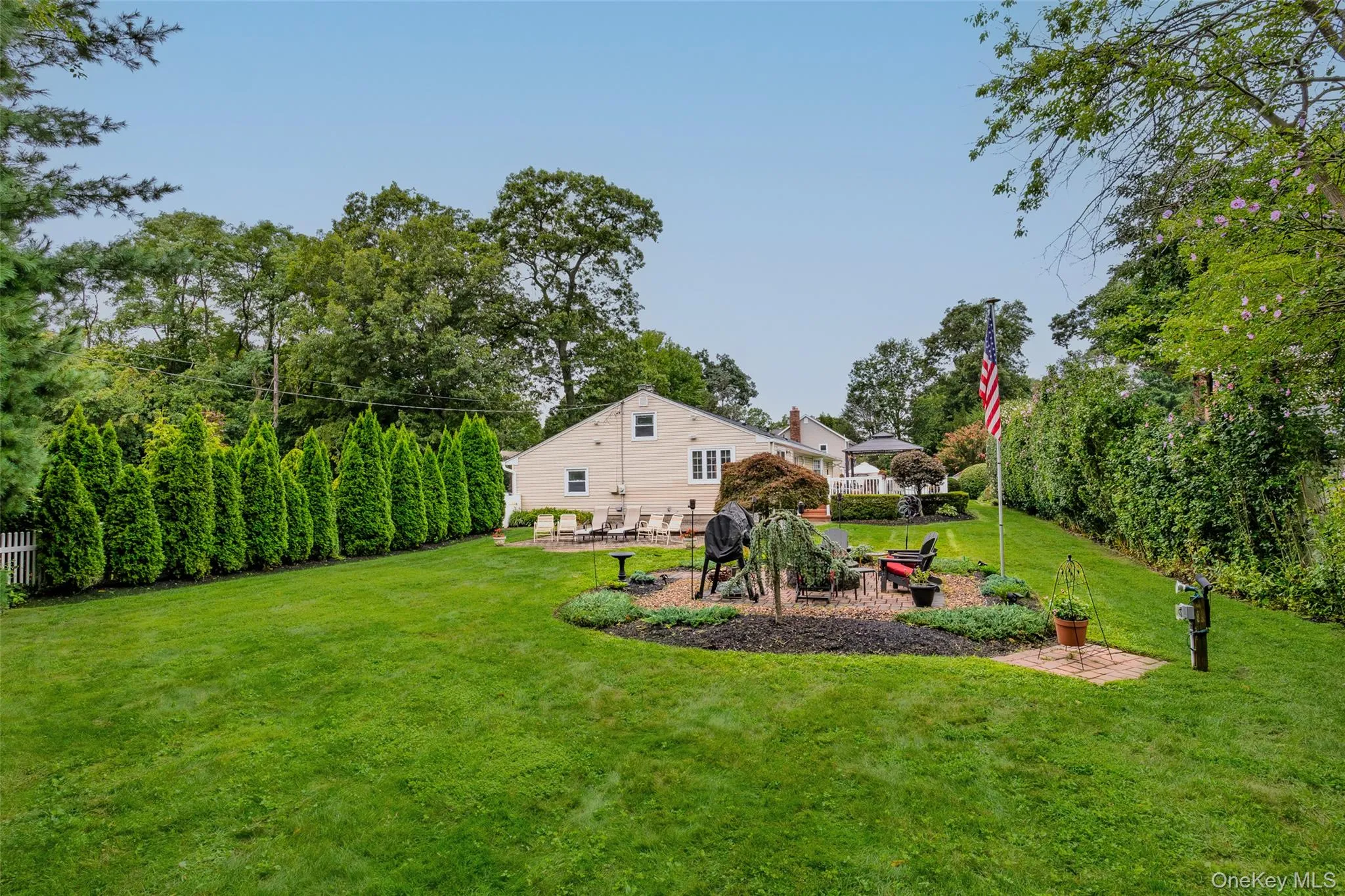 67 Broadway, Smithtown, NY, 4 Bedrooms Bedrooms, 8 Rooms Rooms,3 BathroomsBathrooms,Residential,For Rent,Broadway,0,1047638 67 Broadway, Smithtown, NY, 4 Bedrooms Bedrooms, 8 Rooms Rooms,3 BathroomsBathrooms,Residential,For Rent,Broadway,0,1047638
