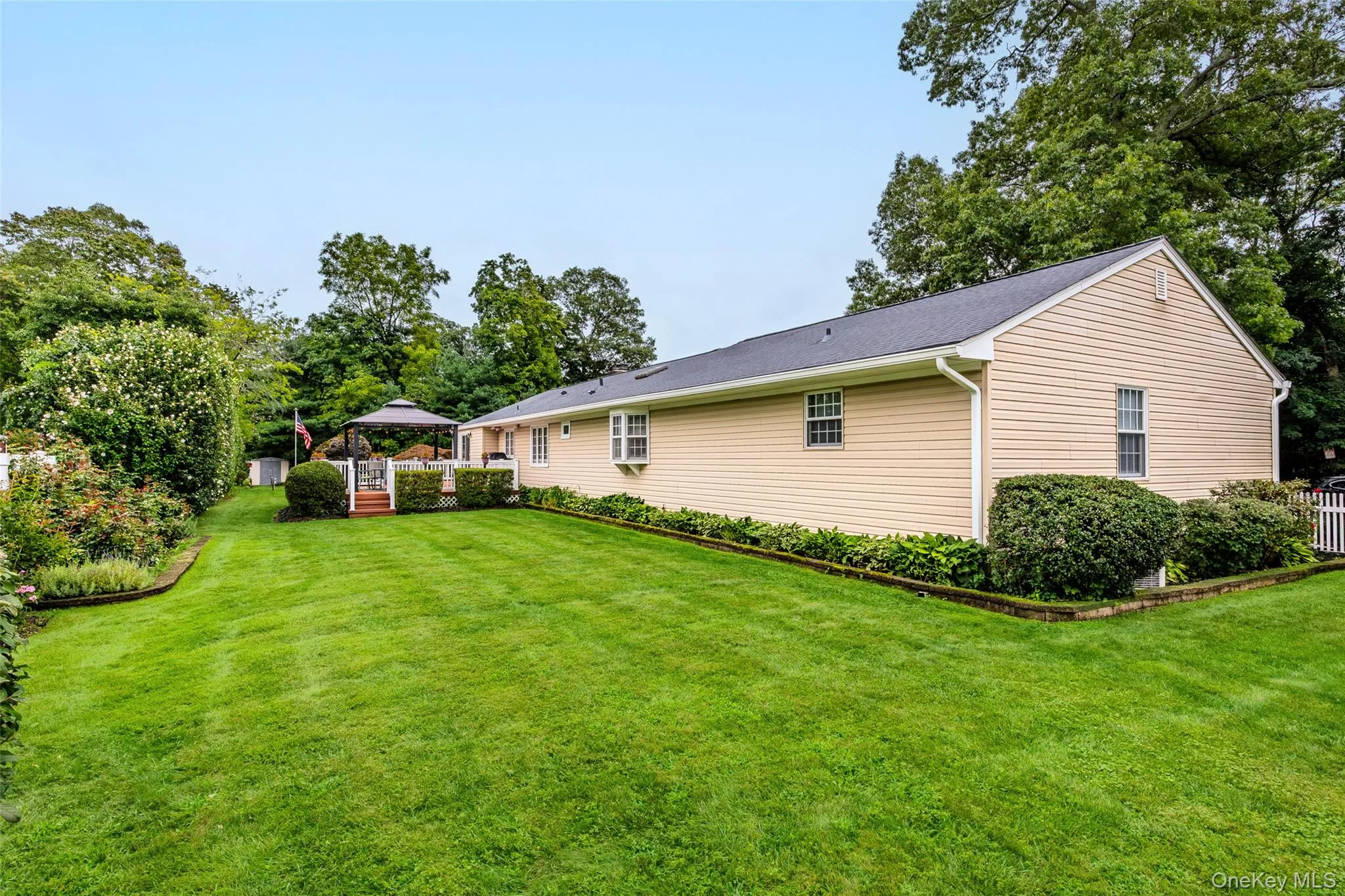 67 Broadway, Smithtown, NY, 4 Bedrooms Bedrooms, 8 Rooms Rooms,3 BathroomsBathrooms,Residential,For Rent,Broadway,0,1047638 67 Broadway, Smithtown, NY, 4 Bedrooms Bedrooms, 8 Rooms Rooms,3 BathroomsBathrooms,Residential,For Rent,Broadway,0,1047638