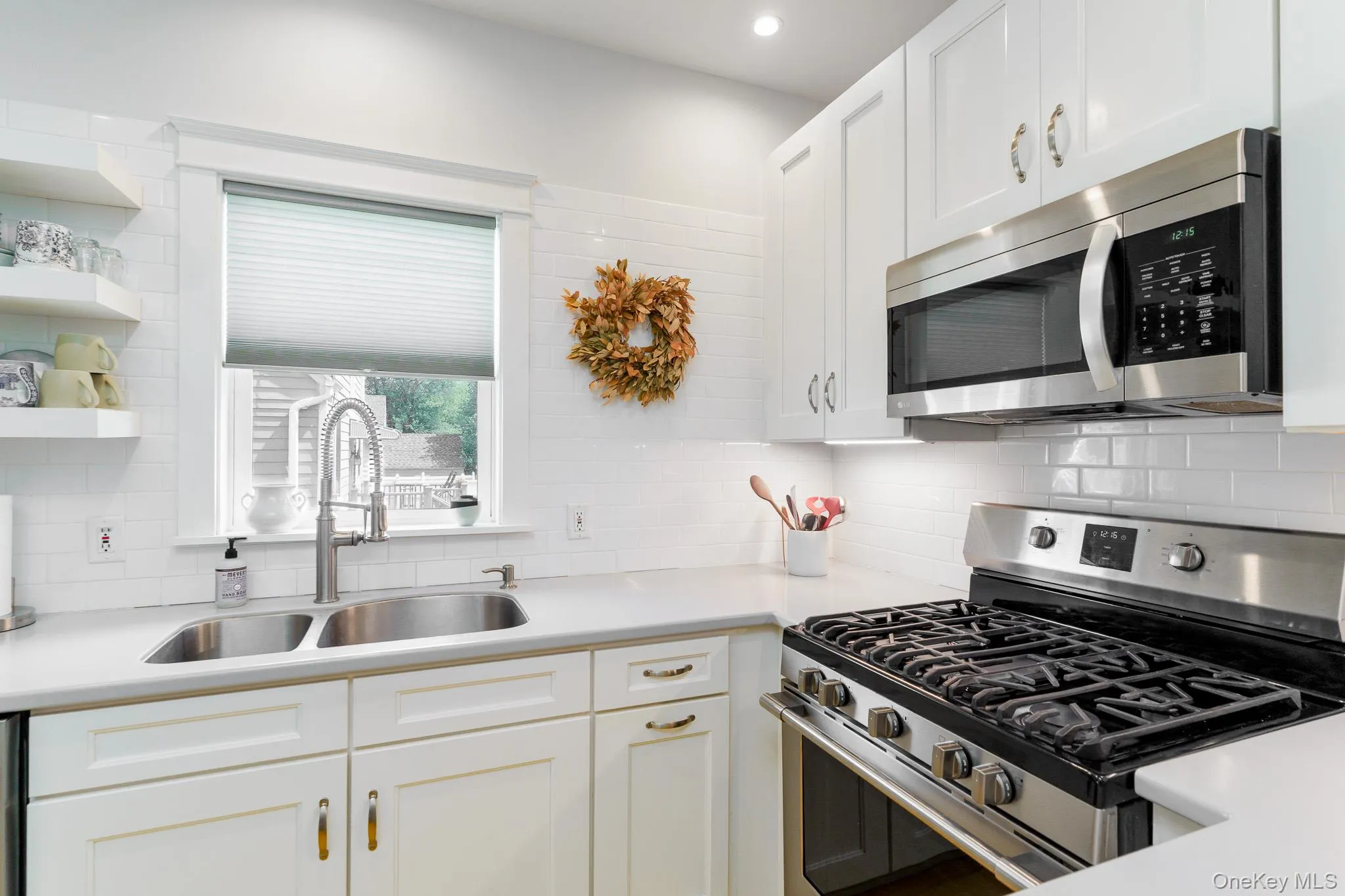 23 Janis Street, Hudson, NY, 2 Bedrooms Bedrooms, 5 Rooms Rooms,1 BathroomBathrooms,Residential,For Rent,Janis,0,1047640 23 Janis Street, Hudson, NY, 2 Bedrooms Bedrooms, 5 Rooms Rooms,1 BathroomBathrooms,Residential,For Rent,Janis,0,1047640