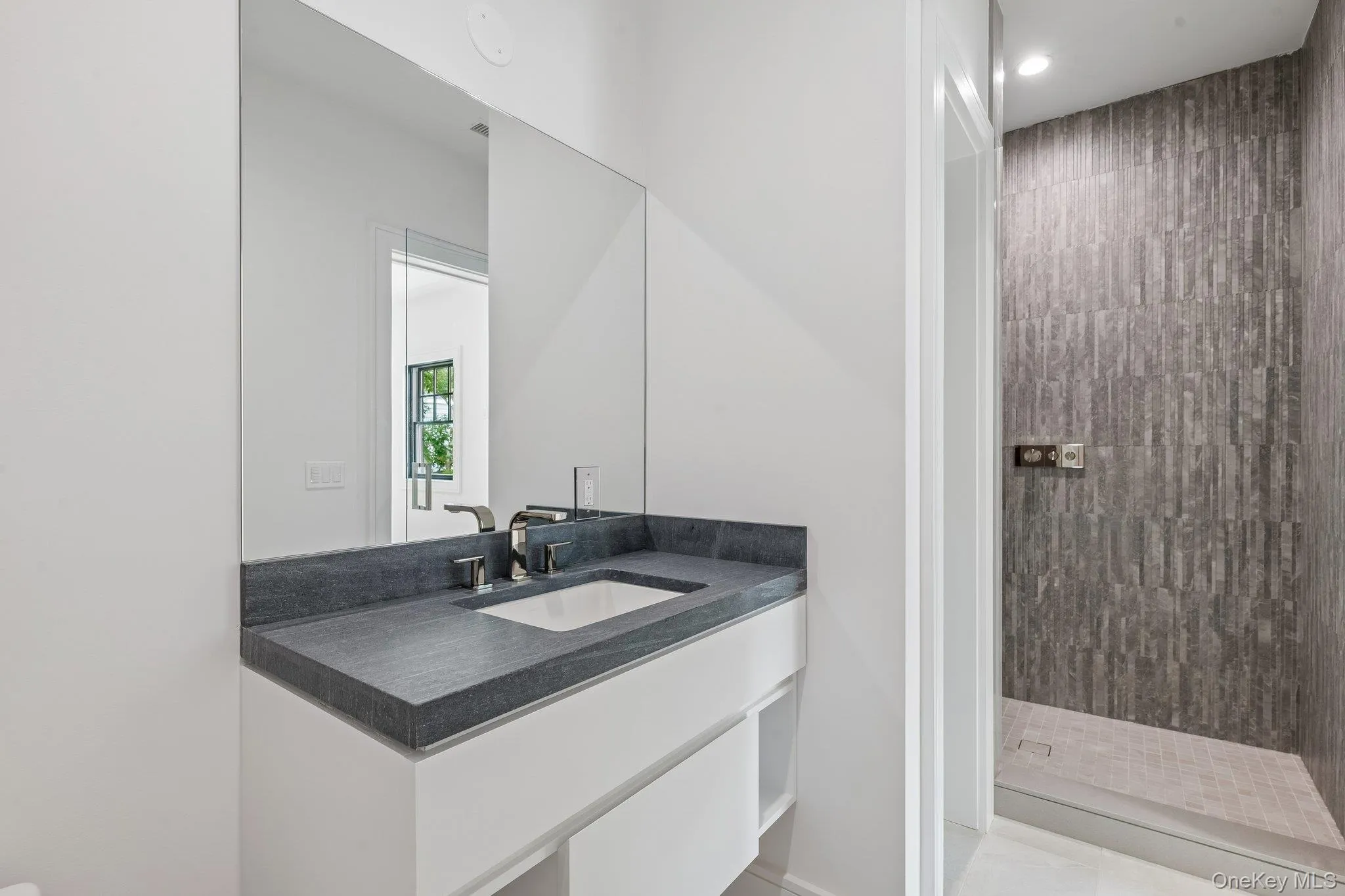 46 Towhee Trail, East Hampton, NY, 6 Bedrooms Bedrooms, 15 Rooms Rooms,5 BathroomsBathrooms,Residential,For Rent,Towhee,0,1047645 46 Towhee Trail, East Hampton, NY, 6 Bedrooms Bedrooms, 15 Rooms Rooms,5 BathroomsBathrooms,Residential,For Rent,Towhee,0,1047645