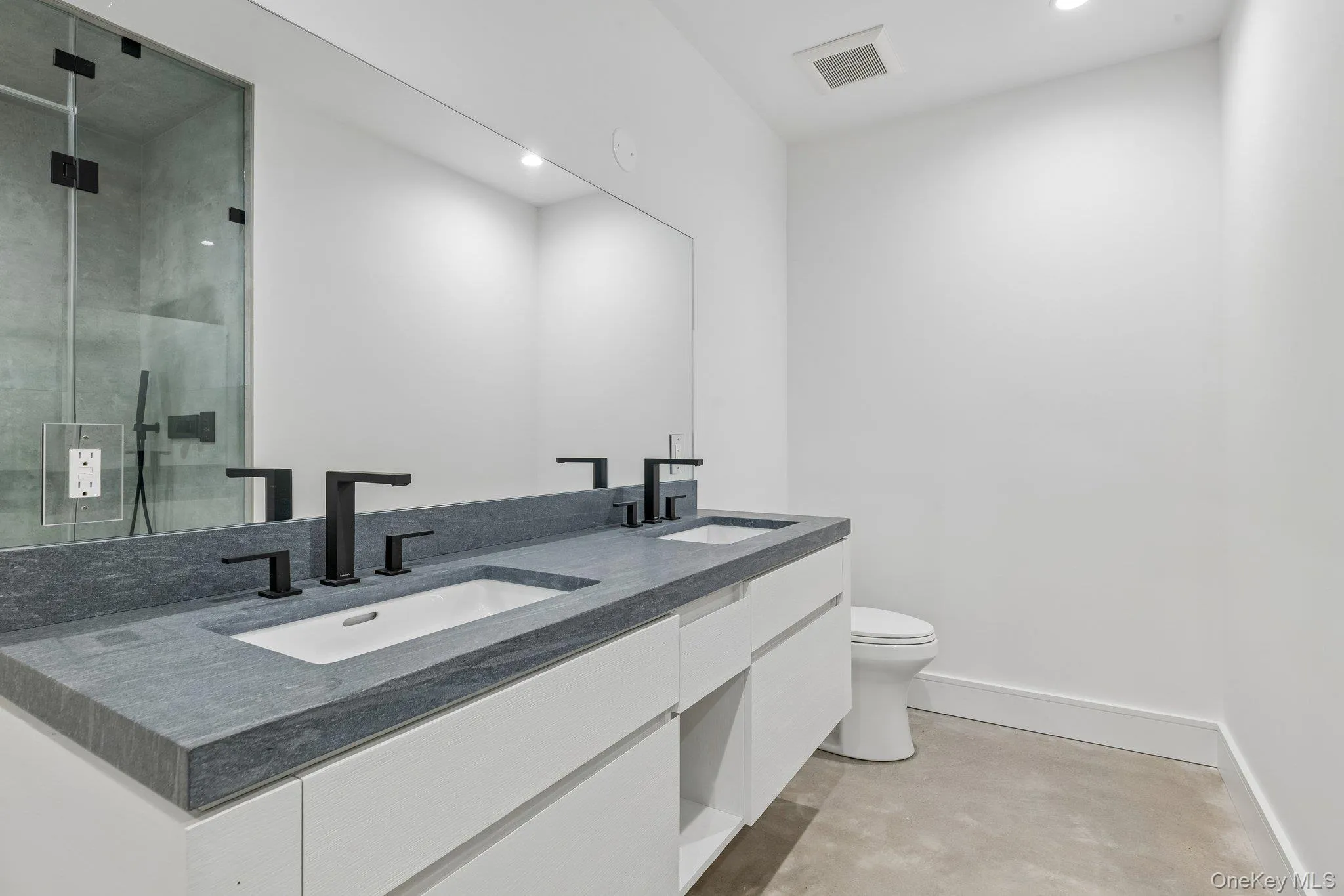 46 Towhee Trail, East Hampton, NY, 6 Bedrooms Bedrooms, 15 Rooms Rooms,5 BathroomsBathrooms,Residential,For Rent,Towhee,0,1047645 46 Towhee Trail, East Hampton, NY, 6 Bedrooms Bedrooms, 15 Rooms Rooms,5 BathroomsBathrooms,Residential,For Rent,Towhee,0,1047645