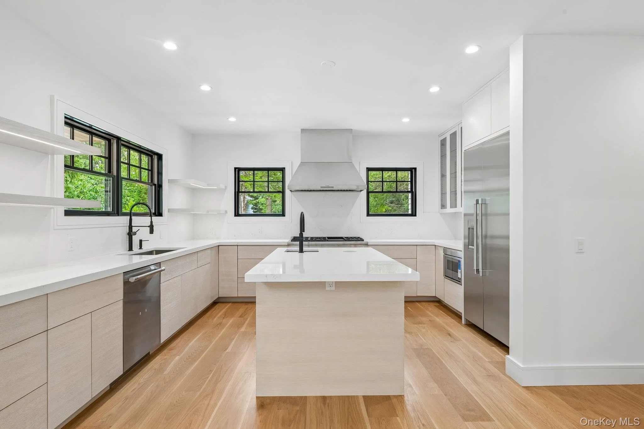 46 Towhee Trail, East Hampton, NY, 6 Bedrooms Bedrooms, 15 Rooms Rooms,5 BathroomsBathrooms,Residential,For Rent,Towhee,0,1047645 46 Towhee Trail, East Hampton, NY, 6 Bedrooms Bedrooms, 15 Rooms Rooms,5 BathroomsBathrooms,Residential,For Rent,Towhee,0,1047645