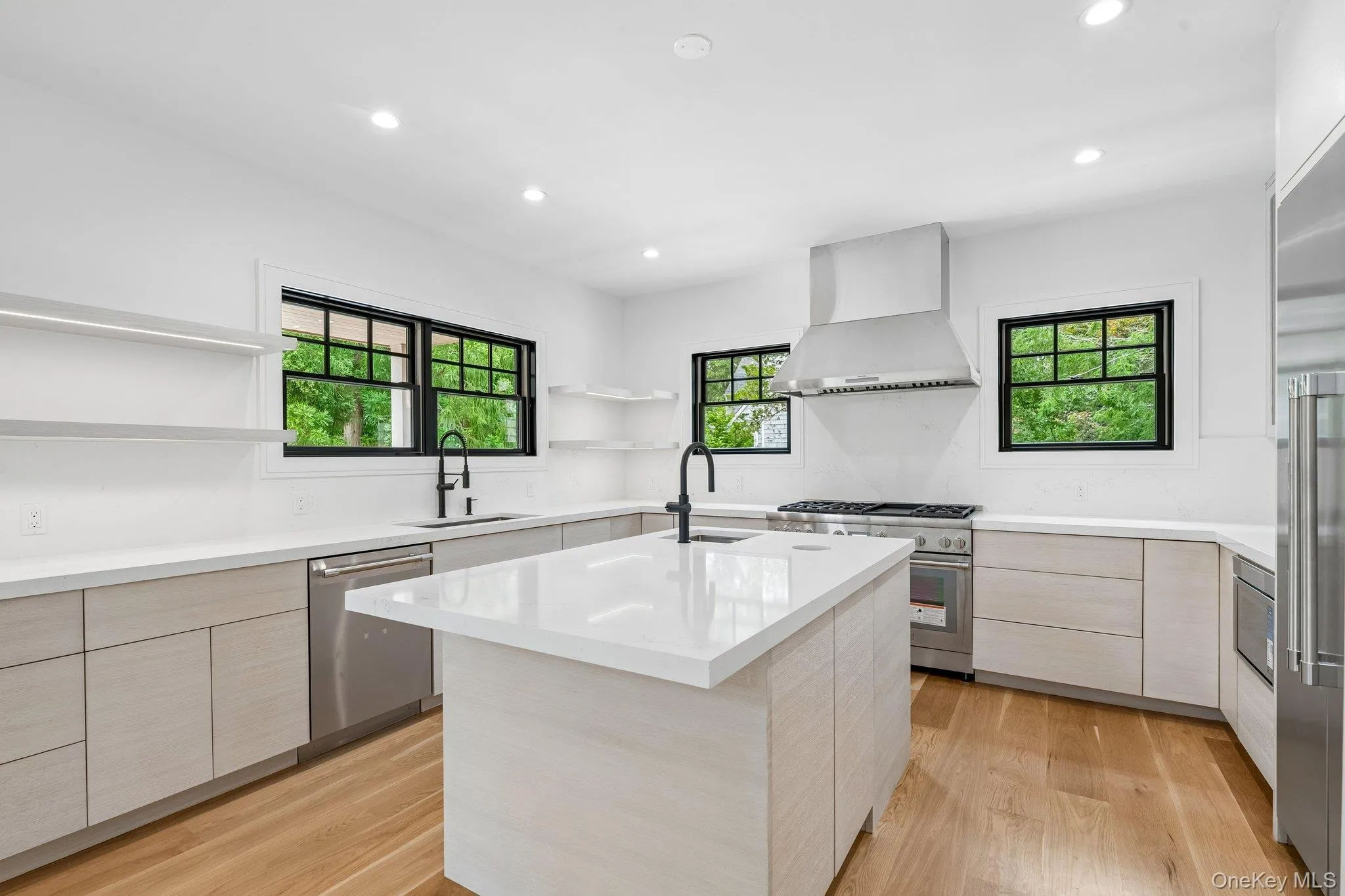46 Towhee Trail, East Hampton, NY, 6 Bedrooms Bedrooms, 15 Rooms Rooms,5 BathroomsBathrooms,Residential,For Rent,Towhee,0,1047645 46 Towhee Trail, East Hampton, NY, 6 Bedrooms Bedrooms, 15 Rooms Rooms,5 BathroomsBathrooms,Residential,For Rent,Towhee,0,1047645