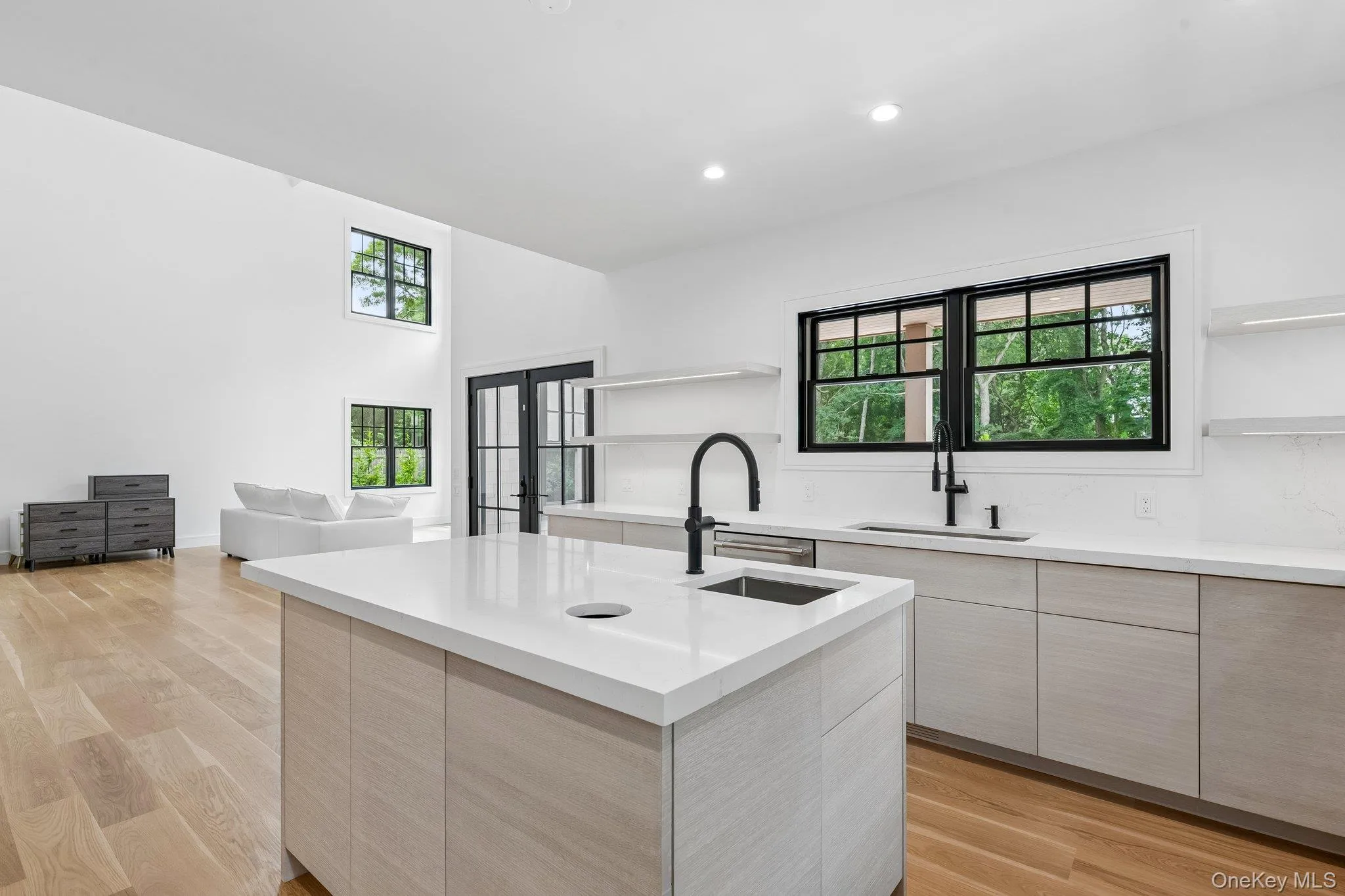 46 Towhee Trail, East Hampton, NY, 6 Bedrooms Bedrooms, 15 Rooms Rooms,5 BathroomsBathrooms,Residential,For Rent,Towhee,0,1047645 46 Towhee Trail, East Hampton, NY, 6 Bedrooms Bedrooms, 15 Rooms Rooms,5 BathroomsBathrooms,Residential,For Rent,Towhee,0,1047645