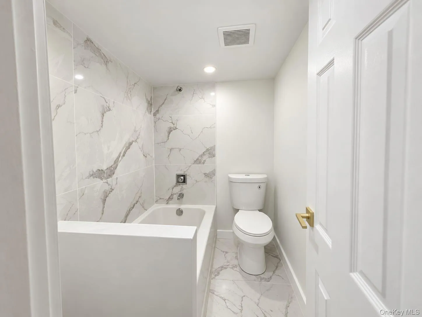 3 Valley Trail, Monroe, NY, 4 Bedrooms Bedrooms, 6 Rooms Rooms,2 BathroomsBathrooms,Residential,For Rent,Valley,0,1047647 3 Valley Trail, Monroe, NY, 4 Bedrooms Bedrooms, 6 Rooms Rooms,2 BathroomsBathrooms,Residential,For Rent,Valley,0,1047647