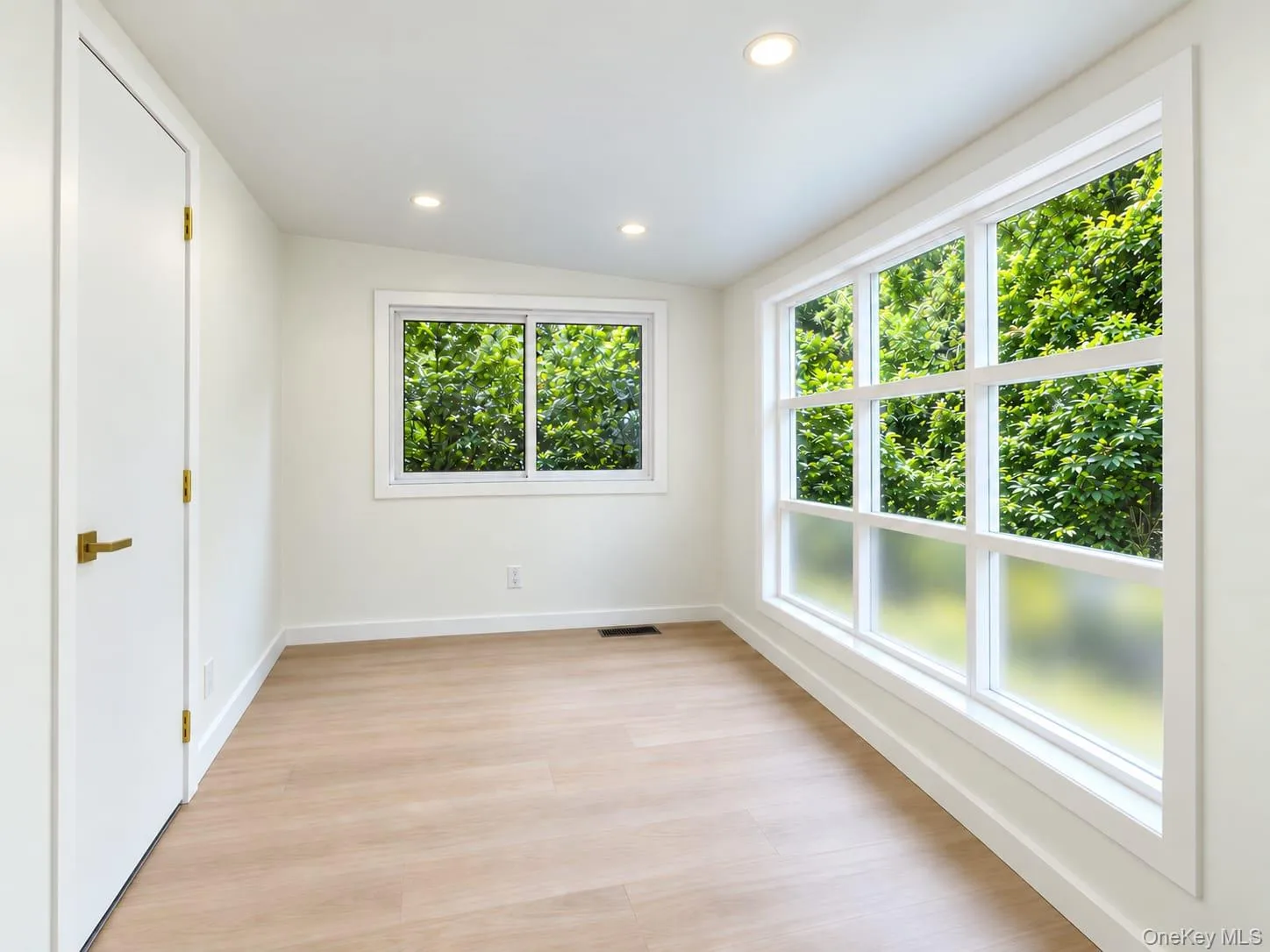 3 Valley Trail, Monroe, NY, 4 Bedrooms Bedrooms, 6 Rooms Rooms,2 BathroomsBathrooms,Residential,For Rent,Valley,0,1047647 3 Valley Trail, Monroe, NY, 4 Bedrooms Bedrooms, 6 Rooms Rooms,2 BathroomsBathrooms,Residential,For Rent,Valley,0,1047647