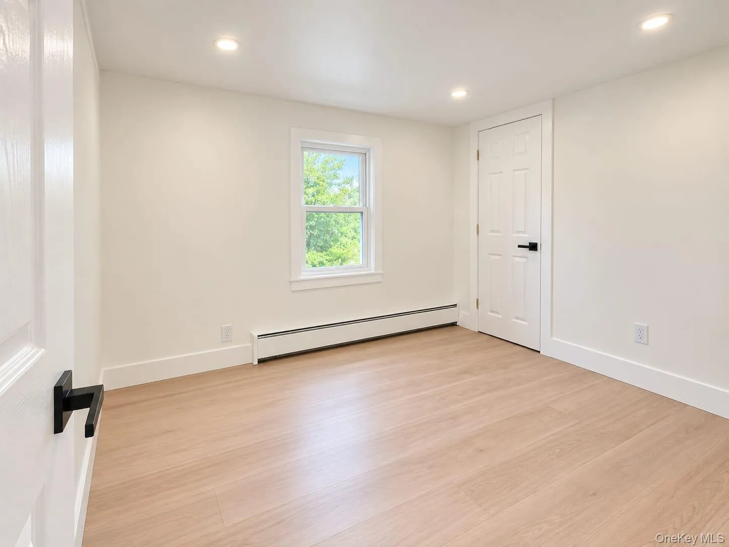 65 Glenwood Road, Monroe, NY, 3 Bedrooms Bedrooms, 6 Rooms Rooms,1 BathroomBathrooms,Residential,For Rent,Glenwood,0,1047650 65 Glenwood Road, Monroe, NY, 3 Bedrooms Bedrooms, 6 Rooms Rooms,1 BathroomBathrooms,Residential,For Rent,Glenwood,0,1047650