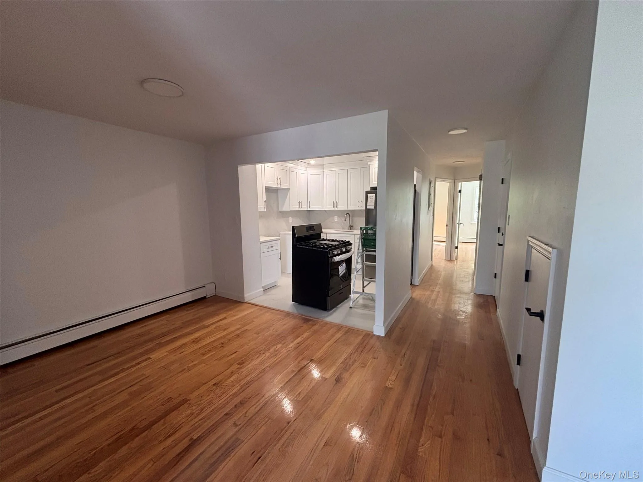71-34 Kissena Boulevard, New York, NY, 3 Bedrooms Bedrooms, 6 Rooms Rooms,2 BathroomsBathrooms,Residential Lease,For Rent,Kissena,0,1047654 71-34 Kissena Boulevard, New York, NY, 3 Bedrooms Bedrooms, 6 Rooms Rooms,2 BathroomsBathrooms,Residential Lease,For Rent,Kissena,0,1047654