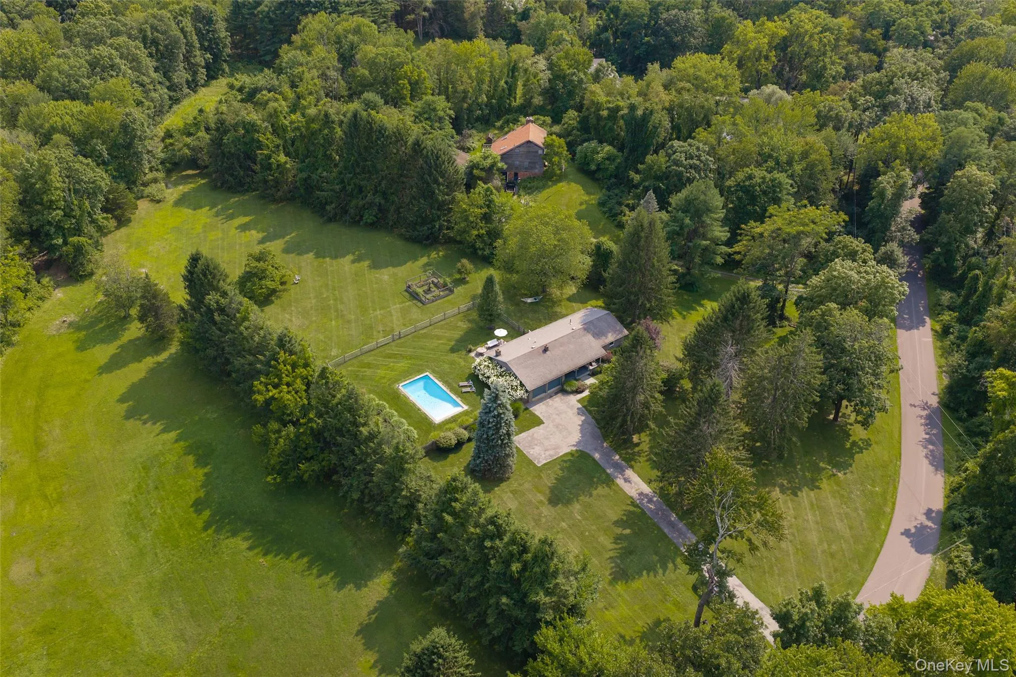 62 Frost Road, Rhinebeck, NY, 3 Bedrooms Bedrooms, 7 Rooms Rooms,2 BathroomsBathrooms,Residential,For Rent,Frost,0,1047657 62 Frost Road, Rhinebeck, NY, 3 Bedrooms Bedrooms, 7 Rooms Rooms,2 BathroomsBathrooms,Residential,For Rent,Frost,0,1047657