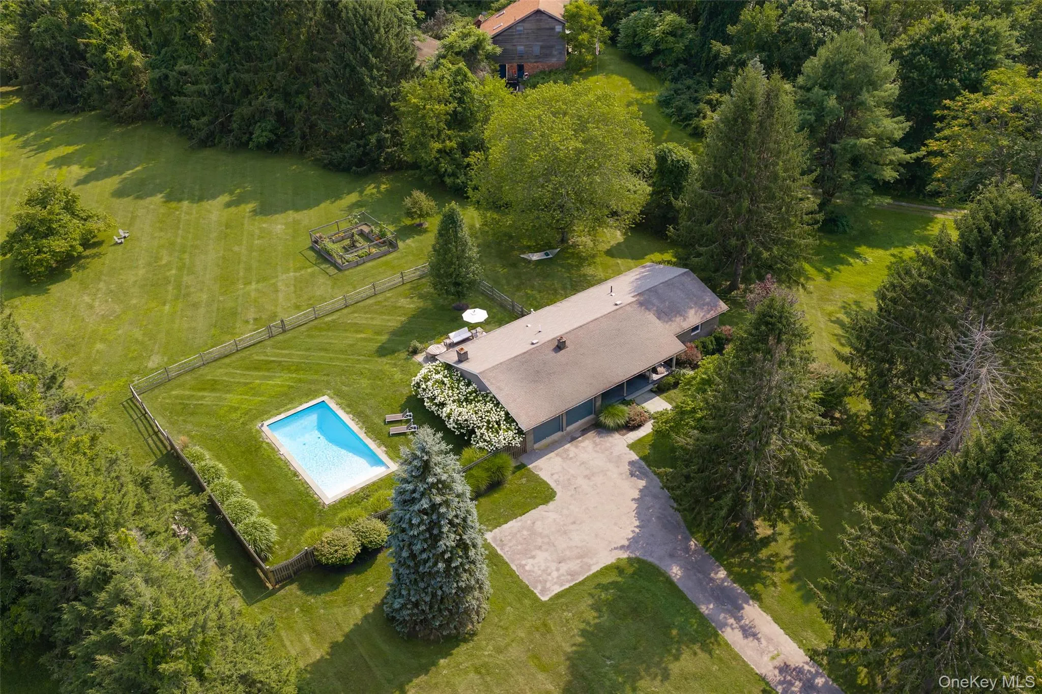 62 Frost Road, Rhinebeck, NY, 3 Bedrooms Bedrooms, 7 Rooms Rooms,2 BathroomsBathrooms,Residential,For Rent,Frost,0,1047657 62 Frost Road, Rhinebeck, NY, 3 Bedrooms Bedrooms, 7 Rooms Rooms,2 BathroomsBathrooms,Residential,For Rent,Frost,0,1047657