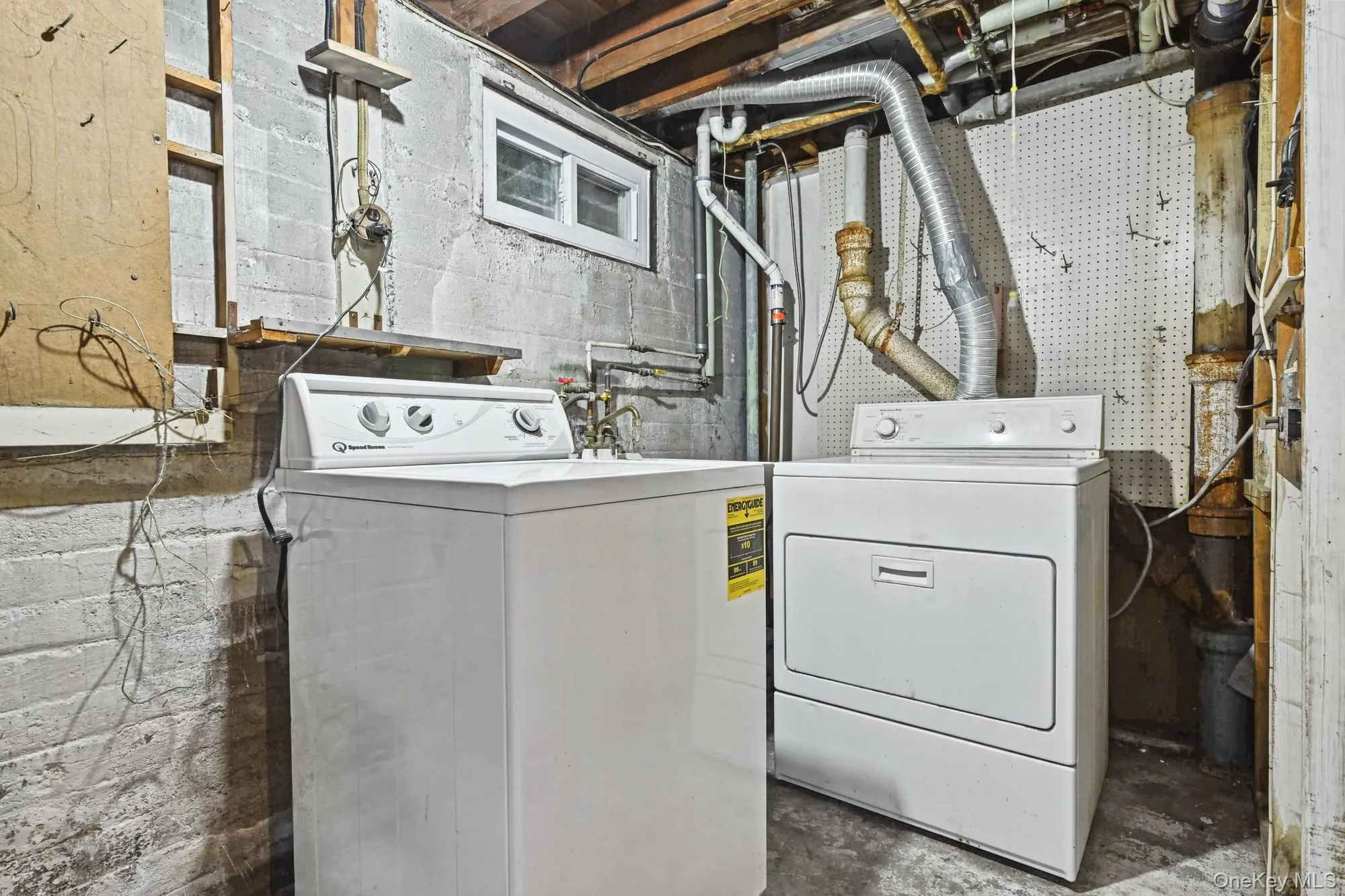 32 Brenner Avenue, Oyster Bay, NY, 4 Bedrooms Bedrooms, 8 Rooms Rooms,2 BathroomsBathrooms,Residential,For Rent,Brenner,0,1047661 32 Brenner Avenue, Oyster Bay, NY, 4 Bedrooms Bedrooms, 8 Rooms Rooms,2 BathroomsBathrooms,Residential,For Rent,Brenner,0,1047661