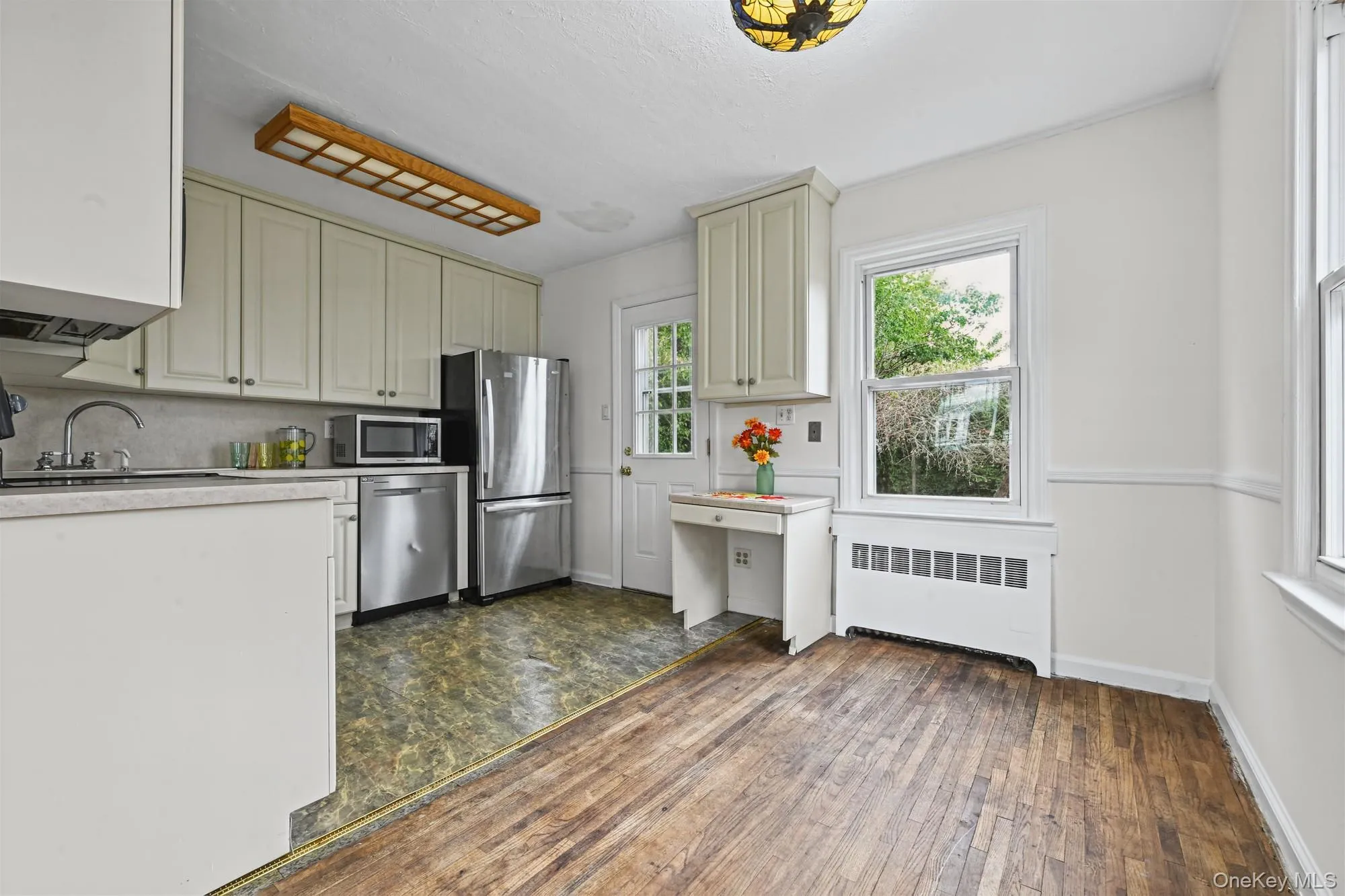 32 Brenner Avenue, Oyster Bay, NY, 4 Bedrooms Bedrooms, 8 Rooms Rooms,2 BathroomsBathrooms,Residential,For Rent,Brenner,0,1047661 32 Brenner Avenue, Oyster Bay, NY, 4 Bedrooms Bedrooms, 8 Rooms Rooms,2 BathroomsBathrooms,Residential,For Rent,Brenner,0,1047661