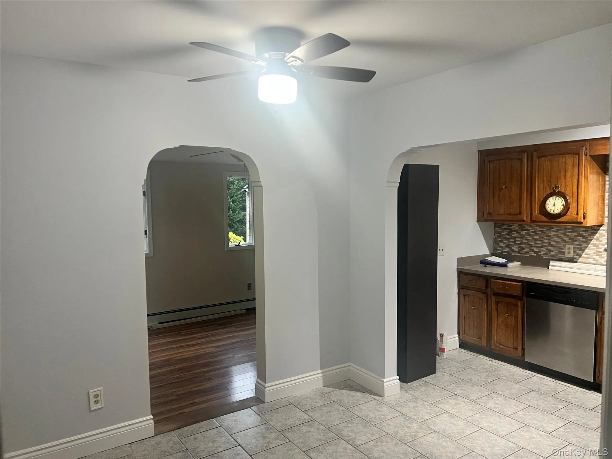 7 Elm, Islip, NY, 4 Bedroom Bedrooms, 7 Room Rooms,2 BathroomBathrooms,Residential Lease,For Rent,Elm,0,1047663 7 Elm, Islip, NY, 4 Bedroom Bedrooms, 7 Room Rooms,2 BathroomBathrooms,Residential Lease,For Rent,Elm,0,1047663