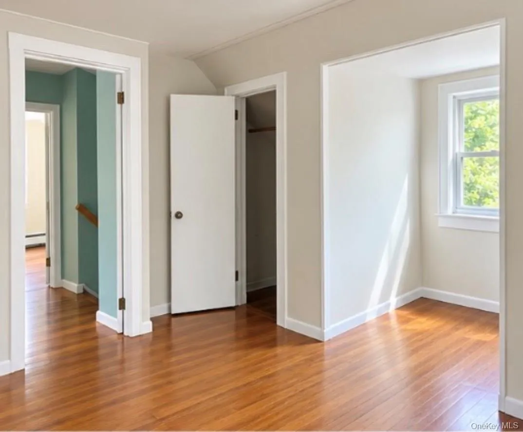 7 Elm, Islip, NY, 4 Bedroom Bedrooms, 7 Room Rooms,2 BathroomBathrooms,Residential Lease,For Rent,Elm,0,1047663 7 Elm, Islip, NY, 4 Bedroom Bedrooms, 7 Room Rooms,2 BathroomBathrooms,Residential Lease,For Rent,Elm,0,1047663