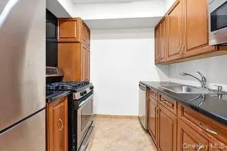 4808 Bedford Avenue, New York, NY, 1 Bedroom Bedrooms, 3 Rooms Rooms,1 BathroomBathrooms,Residential,For Rent,Bedford,0,1047672 4808 Bedford Avenue, New York, NY, 1 Bedroom Bedrooms, 3 Rooms Rooms,1 BathroomBathrooms,Residential,For Rent,Bedford,0,1047672