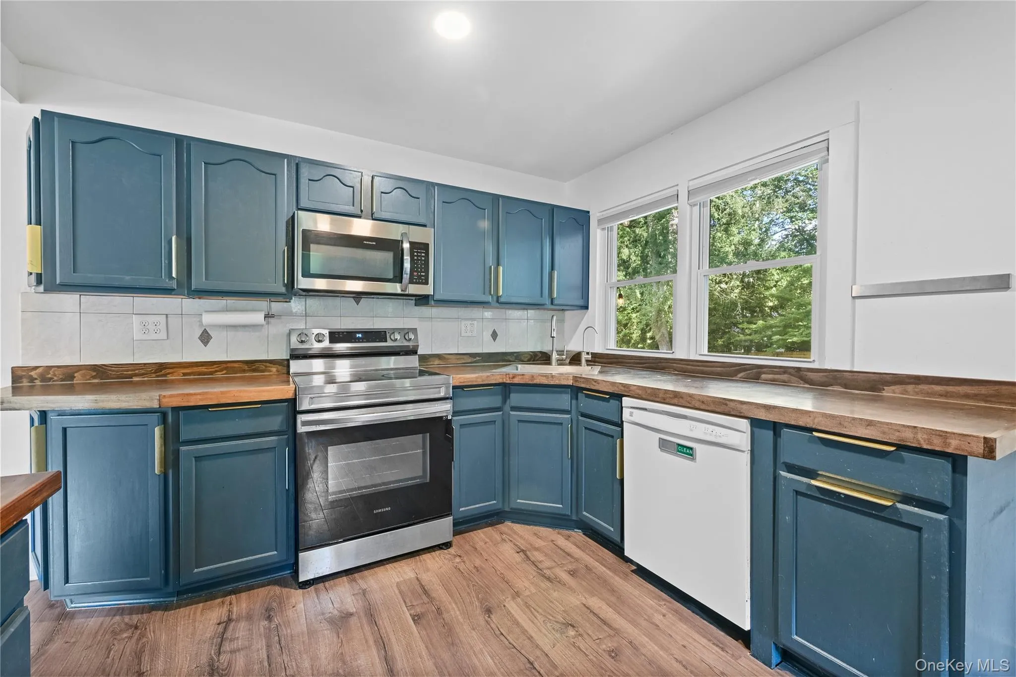 4 Windsor Road, Cortlandt, NY, 2 Bedrooms Bedrooms, 6 Rooms Rooms,1 BathroomBathrooms,Residential,For Rent,Windsor,0,1047678 4 Windsor Road, Cortlandt, NY, 2 Bedrooms Bedrooms, 6 Rooms Rooms,1 BathroomBathrooms,Residential,For Rent,Windsor,0,1047678