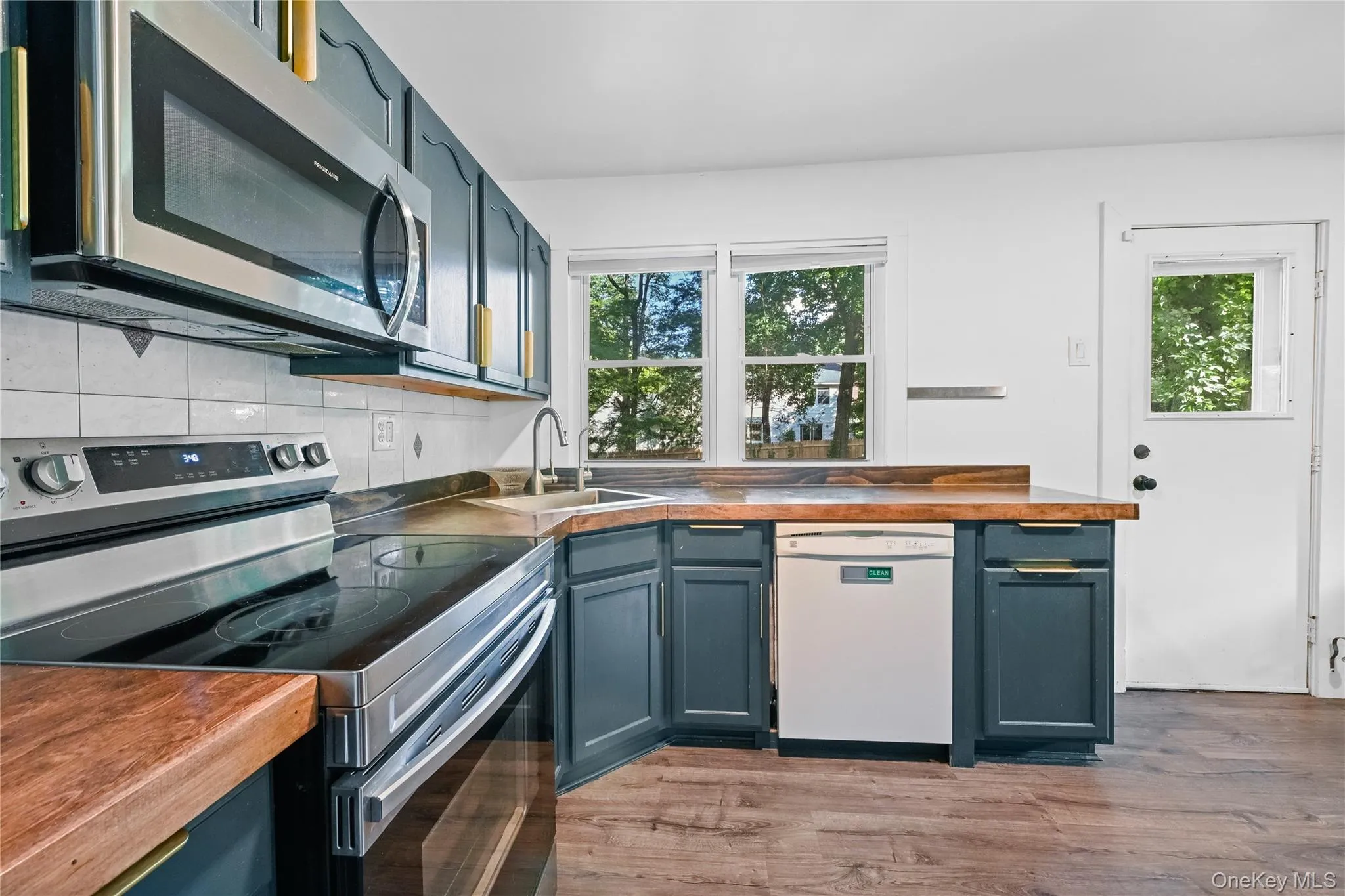 4 Windsor Road, Cortlandt, NY, 2 Bedrooms Bedrooms, 6 Rooms Rooms,1 BathroomBathrooms,Residential,For Rent,Windsor,0,1047678 4 Windsor Road, Cortlandt, NY, 2 Bedrooms Bedrooms, 6 Rooms Rooms,1 BathroomBathrooms,Residential,For Rent,Windsor,0,1047678