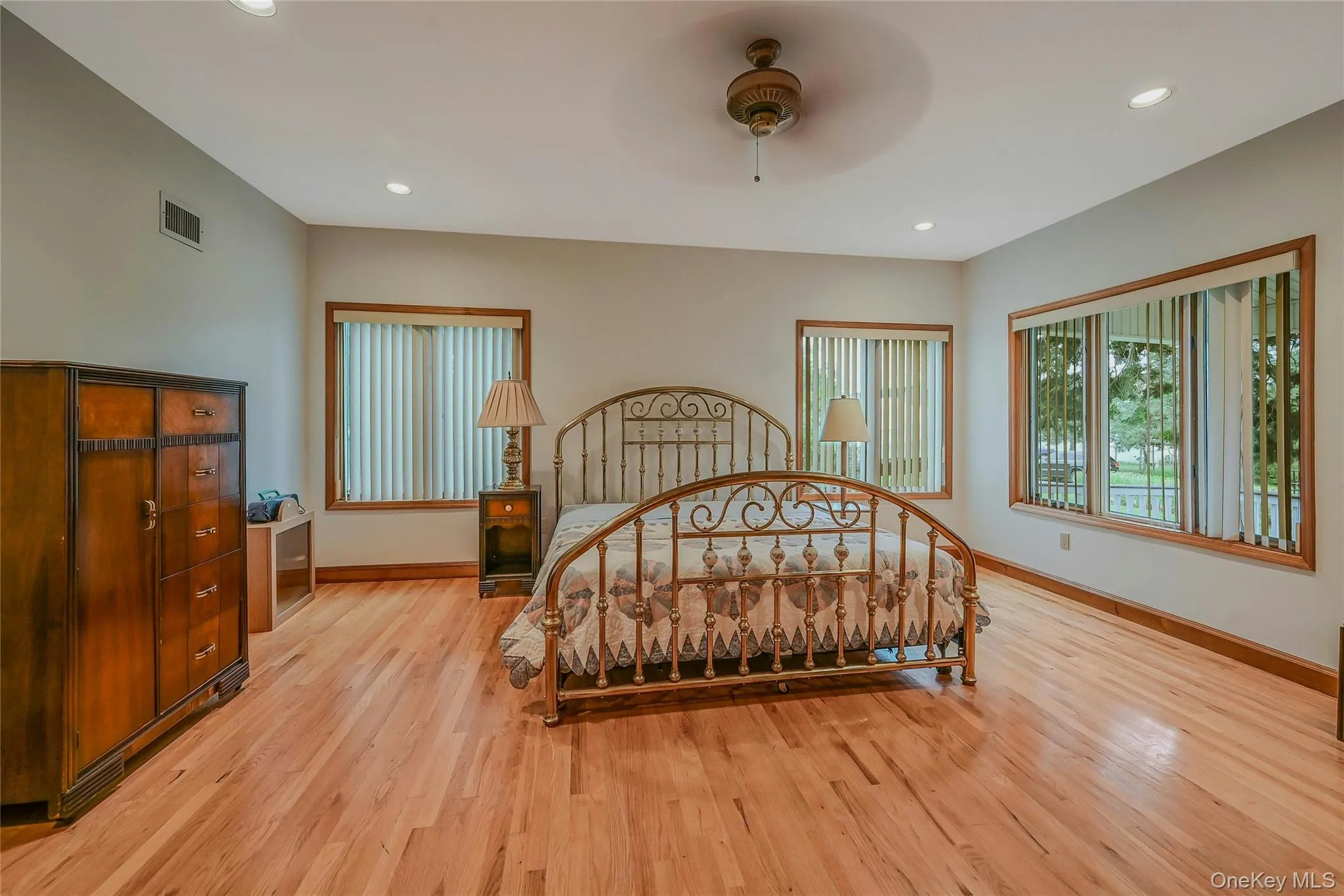 86 2nd Street, Riverhead, NY, 5 Bedrooms Bedrooms, 15 Rooms Rooms,2 BathroomsBathrooms,Residential Lease,For Rent,2nd,0,1047681 86 2nd Street, Riverhead, NY, 5 Bedrooms Bedrooms, 15 Rooms Rooms,2 BathroomsBathrooms,Residential Lease,For Rent,2nd,0,1047681