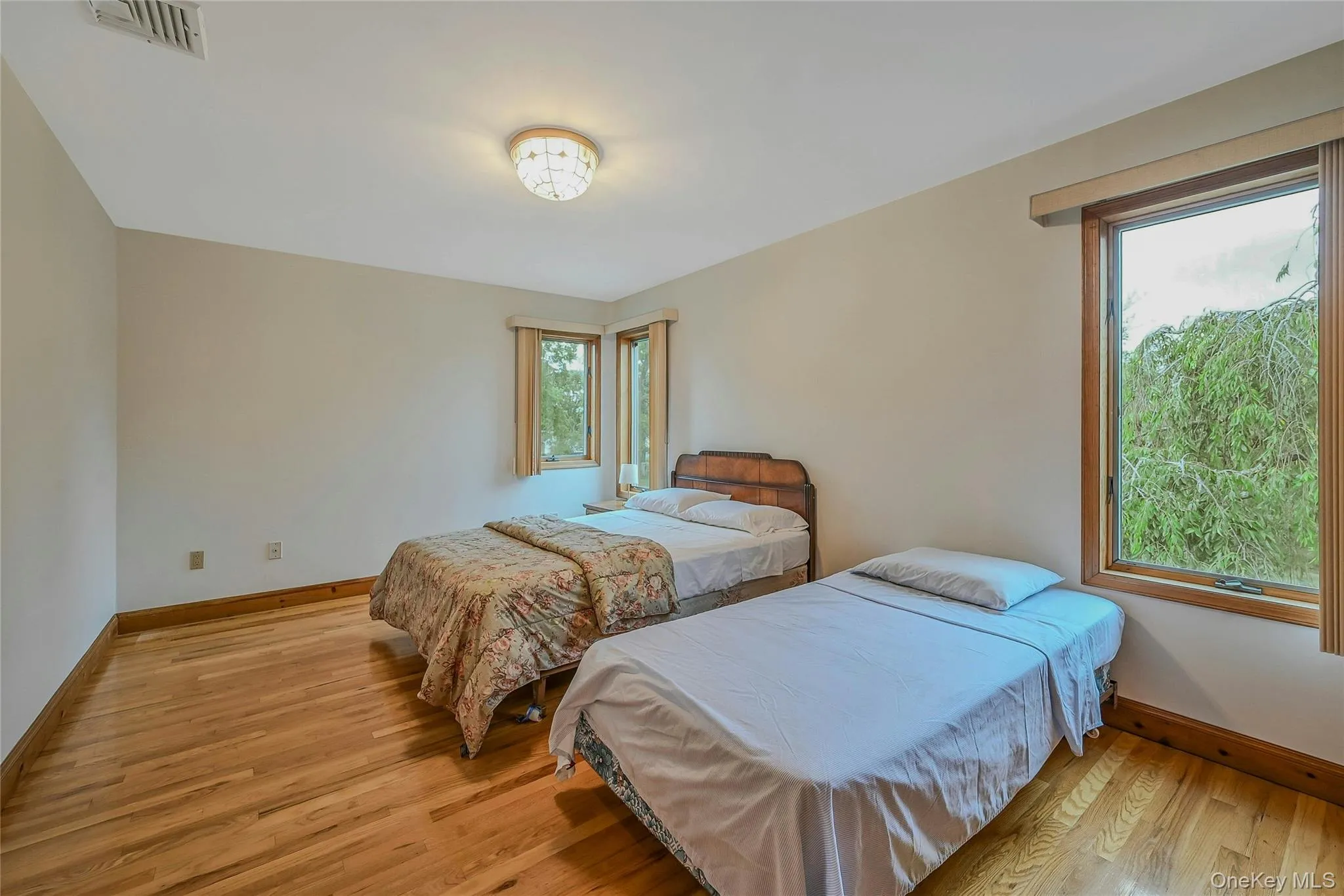 86 2nd Street, Riverhead, NY, 5 Bedrooms Bedrooms, 15 Rooms Rooms,2 BathroomsBathrooms,Residential Lease,For Rent,2nd,0,1047681 86 2nd Street, Riverhead, NY, 5 Bedrooms Bedrooms, 15 Rooms Rooms,2 BathroomsBathrooms,Residential Lease,For Rent,2nd,0,1047681