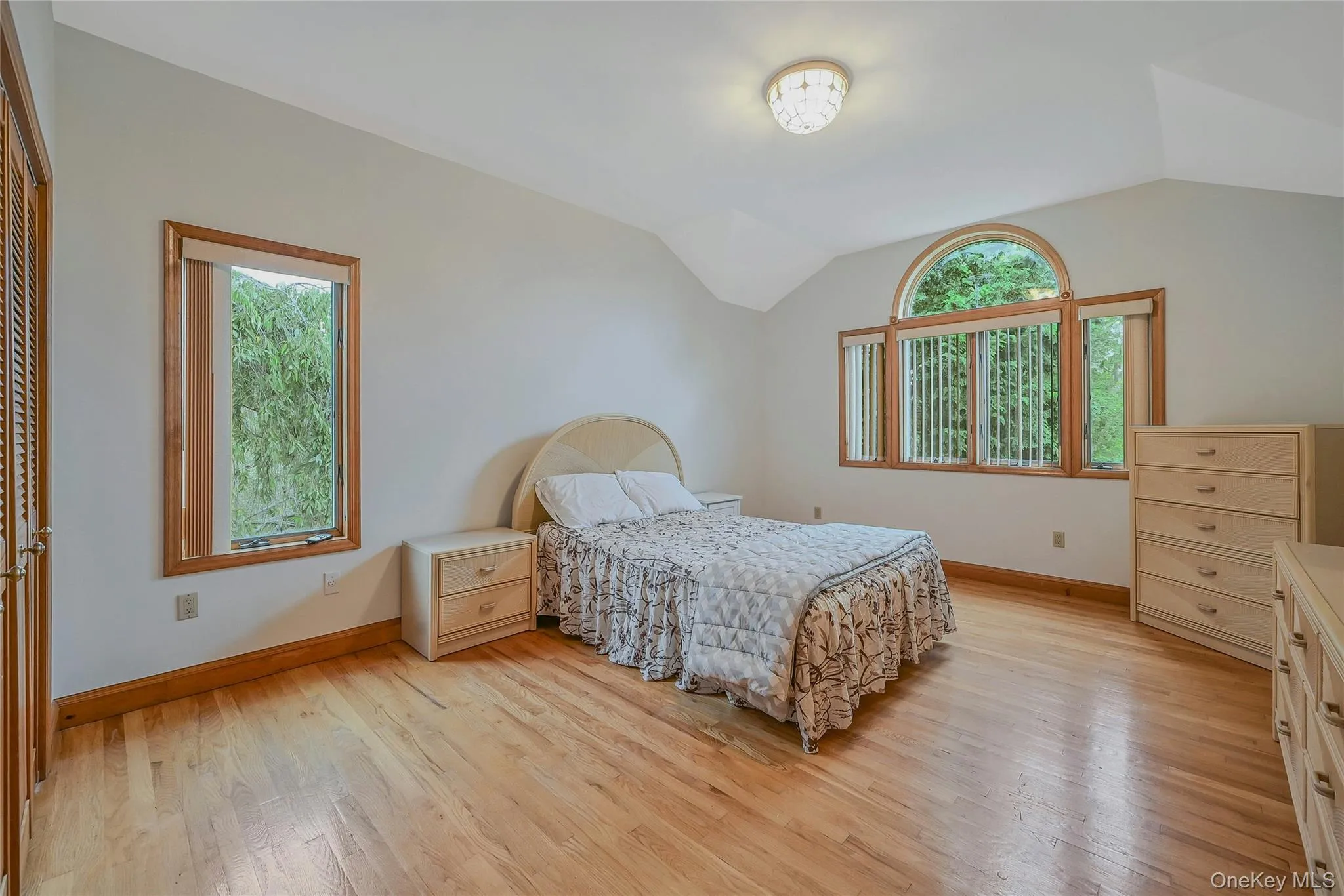 86 2nd Street, Riverhead, NY, 5 Bedrooms Bedrooms, 15 Rooms Rooms,2 BathroomsBathrooms,Residential Lease,For Rent,2nd,0,1047681 86 2nd Street, Riverhead, NY, 5 Bedrooms Bedrooms, 15 Rooms Rooms,2 BathroomsBathrooms,Residential Lease,For Rent,2nd,0,1047681