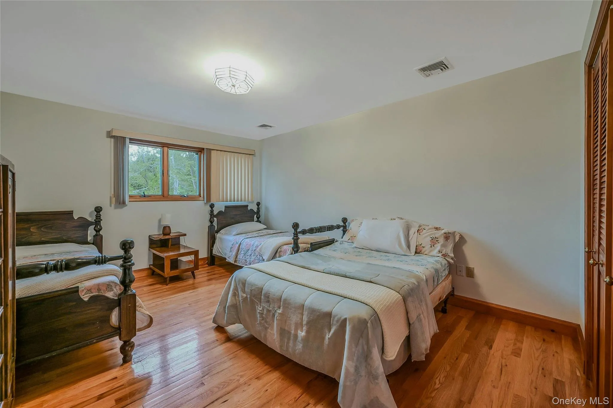 86 2nd Street, Riverhead, NY, 5 Bedrooms Bedrooms, 15 Rooms Rooms,2 BathroomsBathrooms,Residential Lease,For Rent,2nd,0,1047681 86 2nd Street, Riverhead, NY, 5 Bedrooms Bedrooms, 15 Rooms Rooms,2 BathroomsBathrooms,Residential Lease,For Rent,2nd,0,1047681