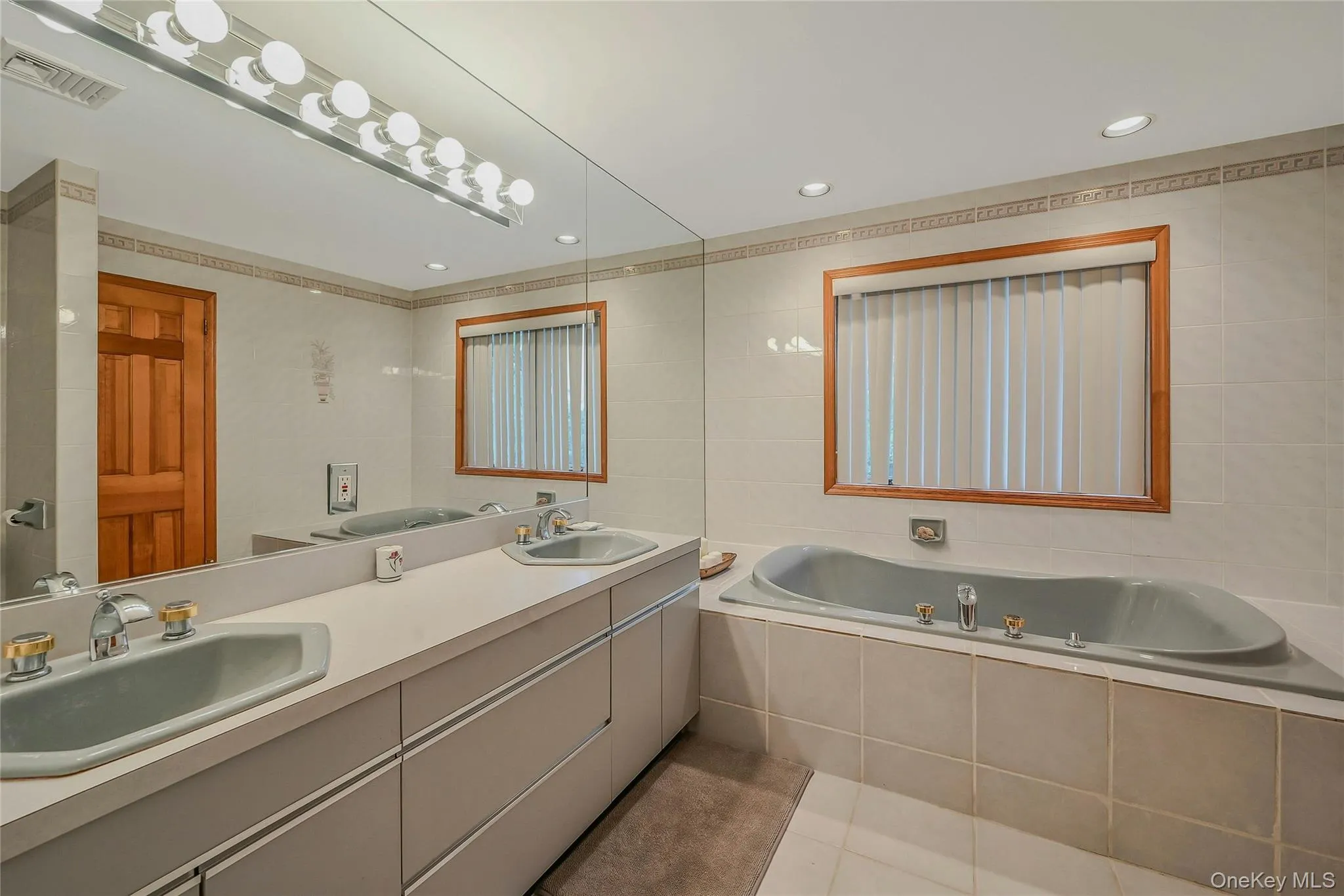86 2nd Street, Riverhead, NY, 5 Bedrooms Bedrooms, 15 Rooms Rooms,2 BathroomsBathrooms,Residential Lease,For Rent,2nd,0,1047681 86 2nd Street, Riverhead, NY, 5 Bedrooms Bedrooms, 15 Rooms Rooms,2 BathroomsBathrooms,Residential Lease,For Rent,2nd,0,1047681