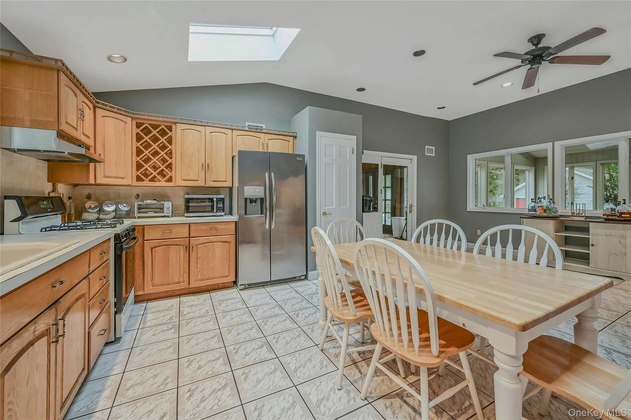 86 2nd Street, Riverhead, NY, 5 Bedrooms Bedrooms, 15 Rooms Rooms,2 BathroomsBathrooms,Residential Lease,For Rent,2nd,0,1047681 86 2nd Street, Riverhead, NY, 5 Bedrooms Bedrooms, 15 Rooms Rooms,2 BathroomsBathrooms,Residential Lease,For Rent,2nd,0,1047681