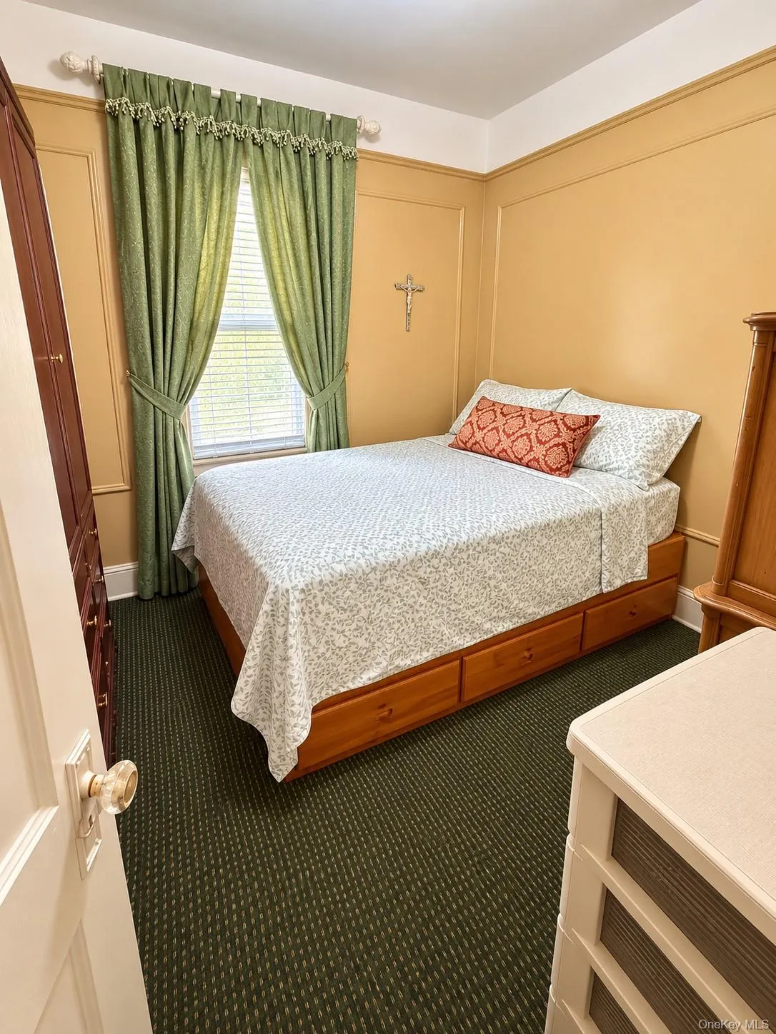 10117 46th Avenue, New York, NY, 4 Bedrooms Bedrooms, 10 Rooms Rooms,3 BathroomsBathrooms,Residential,For Rent,46th,0,1047682 10117 46th Avenue, New York, NY, 4 Bedrooms Bedrooms, 10 Rooms Rooms,3 BathroomsBathrooms,Residential,For Rent,46th,0,1047682