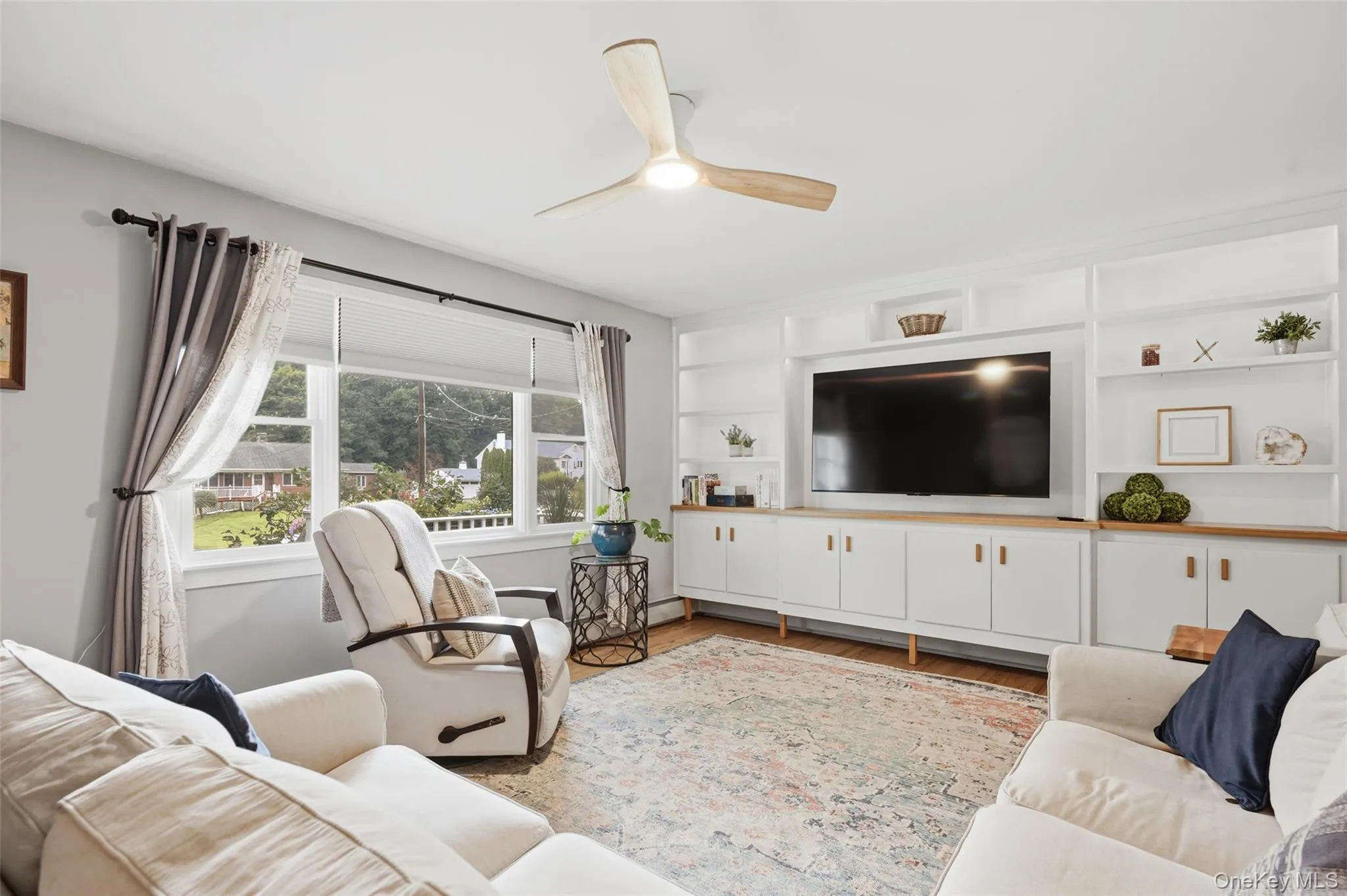 23 Westview Drive, La Grange, NY, 3 Bedrooms Bedrooms, 7 Rooms Rooms,2 BathroomsBathrooms,Residential,For Rent,Westview,0,1047690 23 Westview Drive, La Grange, NY, 3 Bedrooms Bedrooms, 7 Rooms Rooms,2 BathroomsBathrooms,Residential,For Rent,Westview,0,1047690