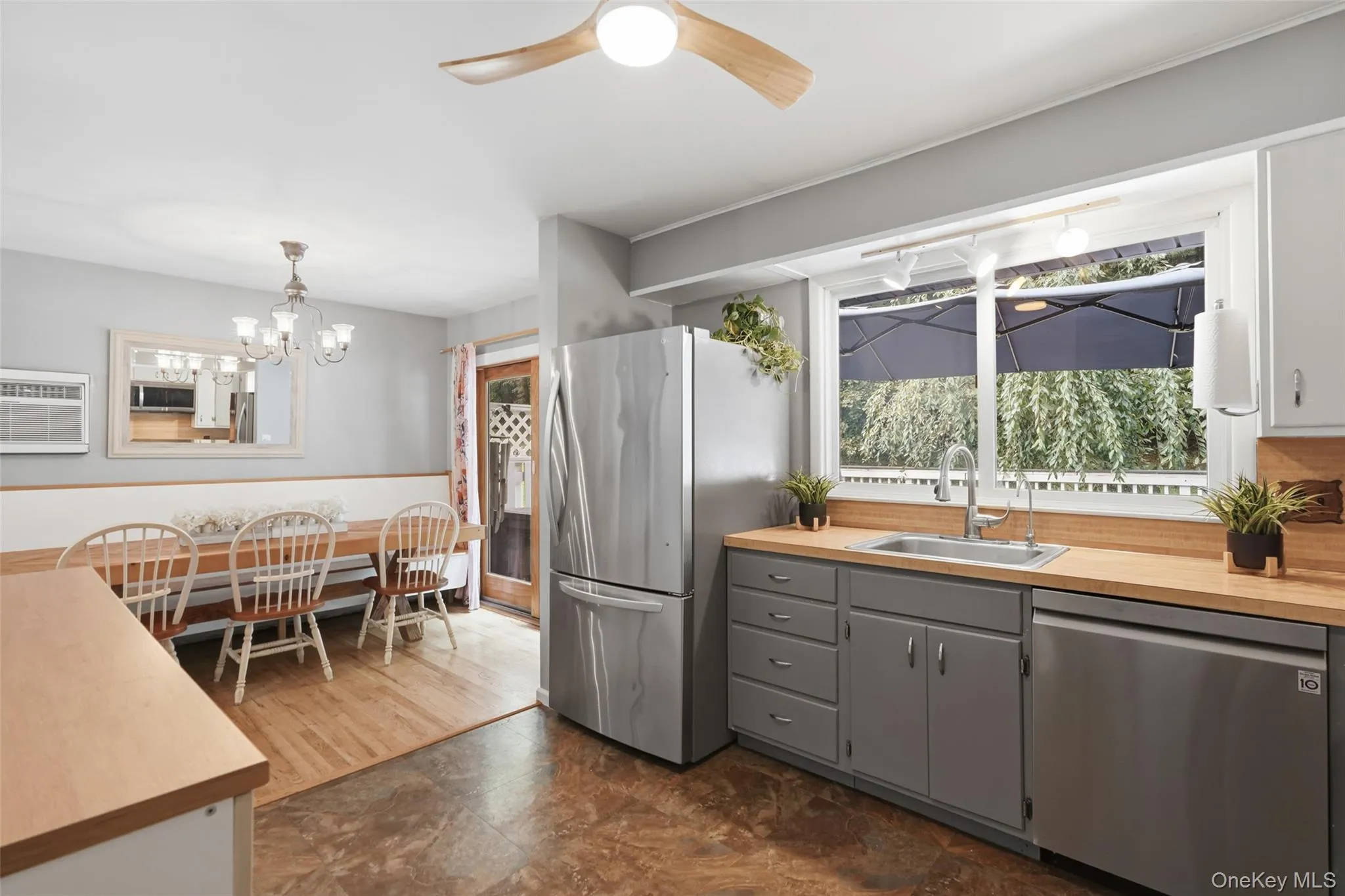 23 Westview Drive, La Grange, NY, 3 Bedrooms Bedrooms, 7 Rooms Rooms,2 BathroomsBathrooms,Residential,For Rent,Westview,0,1047690 23 Westview Drive, La Grange, NY, 3 Bedrooms Bedrooms, 7 Rooms Rooms,2 BathroomsBathrooms,Residential,For Rent,Westview,0,1047690