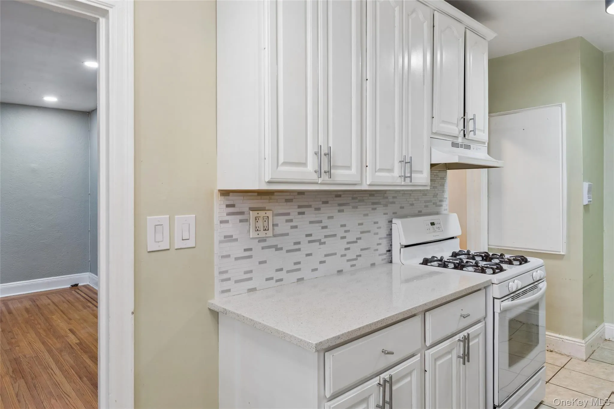 475 Bronx River Road, Yonkers, NY, 1 Bedroom Bedrooms, 4 Rooms Rooms,1 BathroomBathrooms,Residential,For Rent,Bronx River,0,1047691 475 Bronx River Road, Yonkers, NY, 1 Bedroom Bedrooms, 4 Rooms Rooms,1 BathroomBathrooms,Residential,For Rent,Bronx River,0,1047691