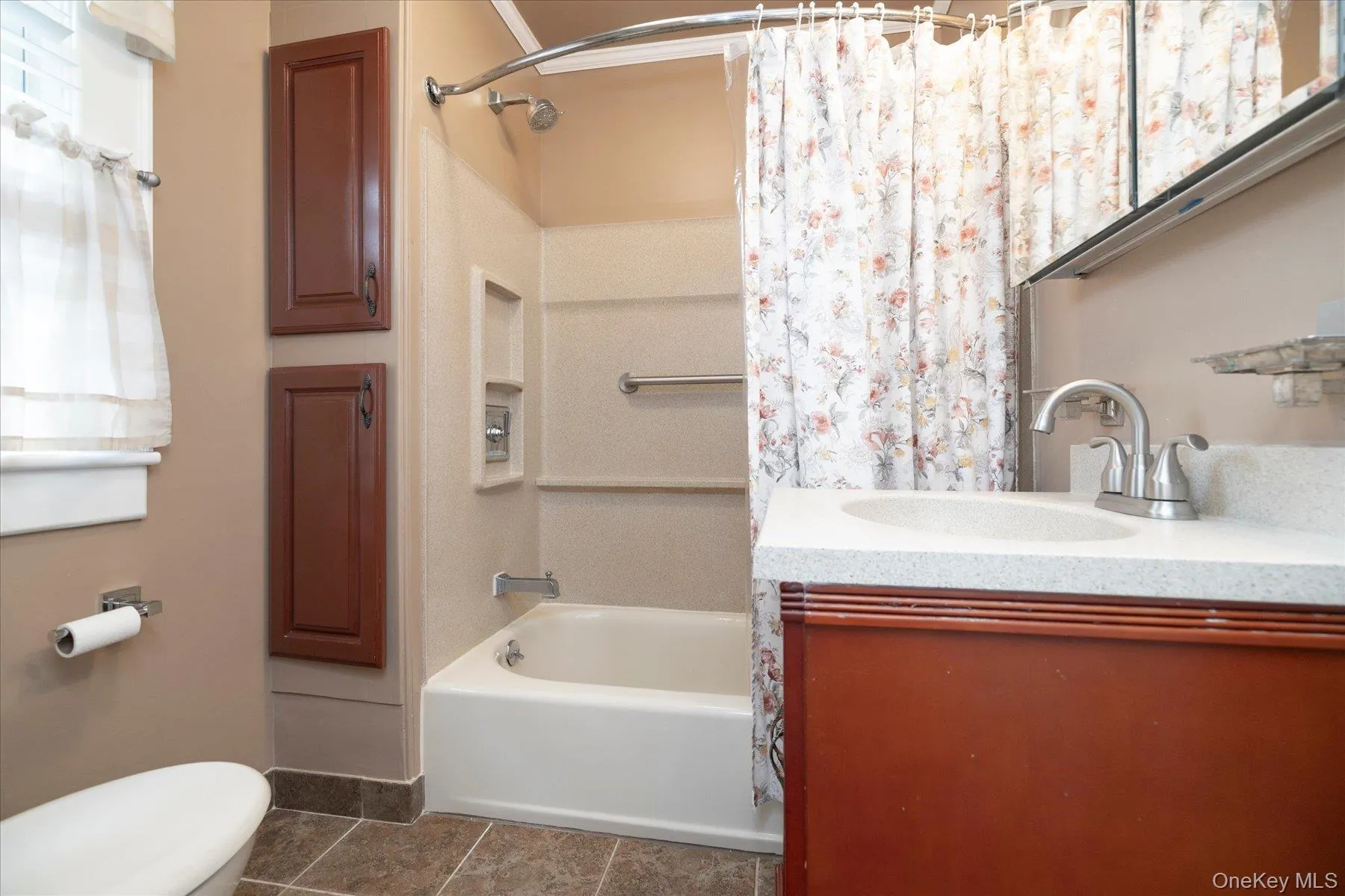 2nd floor full hall bathroom 2nd floor full hall bathroom