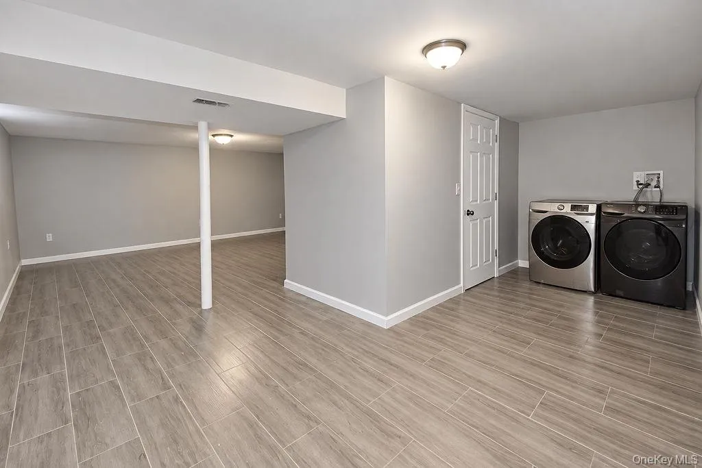 102 Patchogue Drive, Brookhaven, NY, 4 Bedrooms Bedrooms, 9 Rooms Rooms,2 BathroomsBathrooms,Residential,For Rent,Patchogue,0,1047693 102 Patchogue Drive, Brookhaven, NY, 4 Bedrooms Bedrooms, 9 Rooms Rooms,2 BathroomsBathrooms,Residential,For Rent,Patchogue,0,1047693