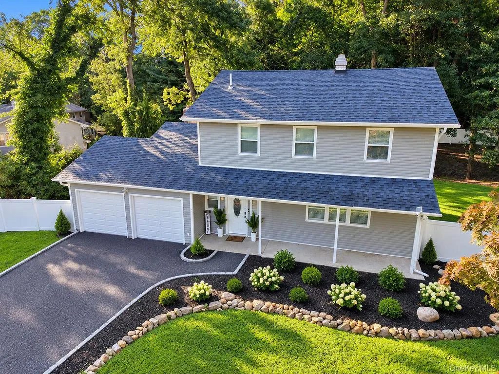 102 Patchogue Drive, Brookhaven, NY, 4 Bedrooms Bedrooms, 9 Rooms Rooms,2 BathroomsBathrooms,Residential,For Rent,Patchogue,0,1047693 102 Patchogue Drive, Brookhaven, NY, 4 Bedrooms Bedrooms, 9 Rooms Rooms,2 BathroomsBathrooms,Residential,For Rent,Patchogue,0,1047693