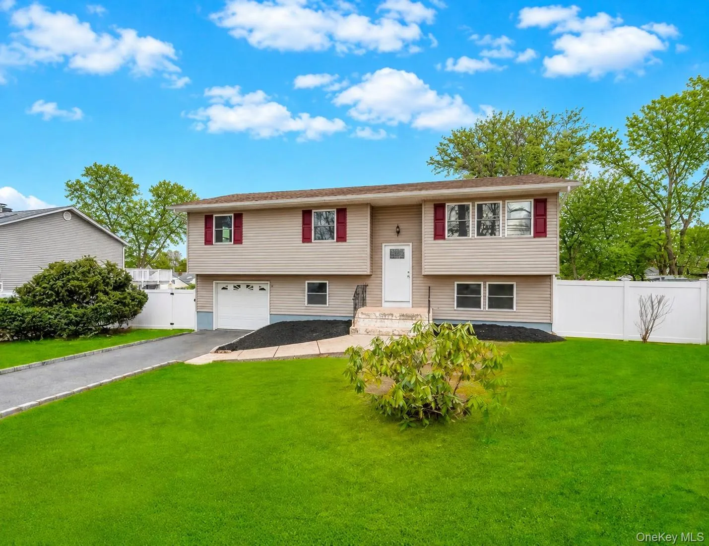 339 Avenue B, Brookhaven, NY, 5 Bedrooms Bedrooms, 8 Rooms Rooms,2 BathroomsBathrooms,Residential Lease,For Rent,Avenue B,0,1047696 339 Avenue B, Brookhaven, NY, 5 Bedrooms Bedrooms, 8 Rooms Rooms,2 BathroomsBathrooms,Residential Lease,For Rent,Avenue B,0,1047696