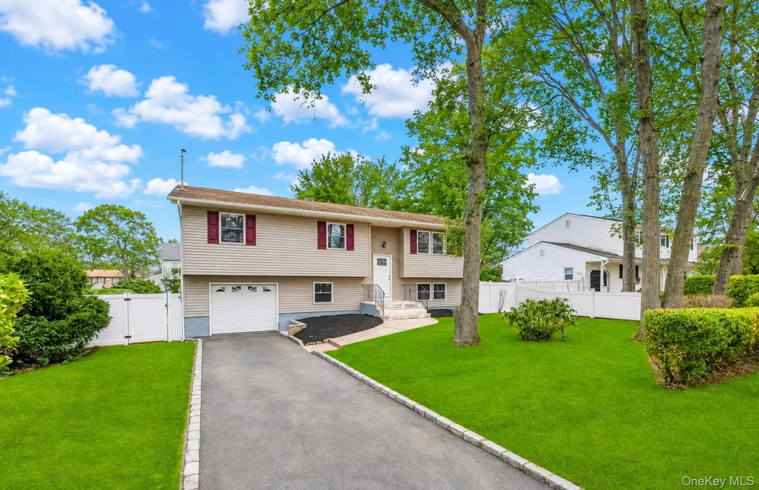 339 Avenue B, Brookhaven, NY, 5 Bedroom Bedrooms, 8 Room Rooms,2 BathroomBathrooms,Residential Lease,For Rent,Avenue B,0,1047696 339 Avenue B, Brookhaven, NY, 5 Bedroom Bedrooms, 8 Room Rooms,2 BathroomBathrooms,Residential Lease,For Rent,Avenue B,0,1047696