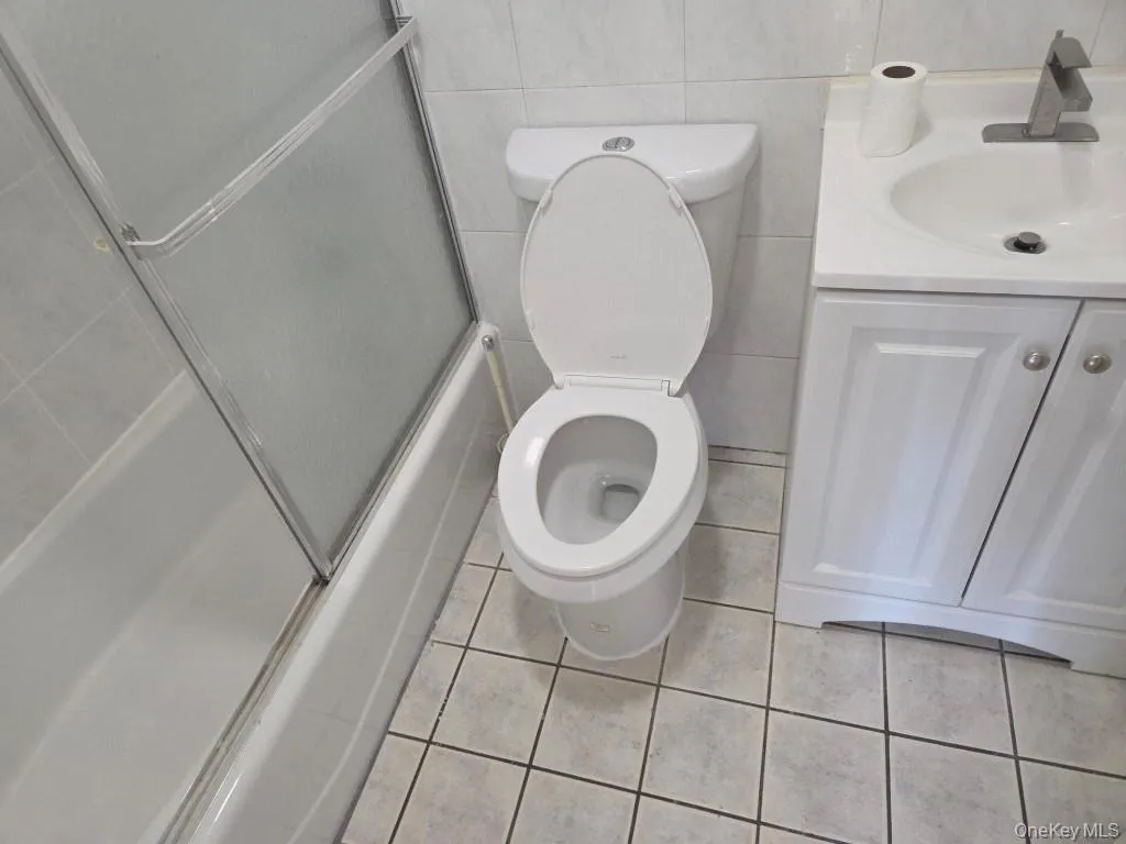 31-03 Linden Place, New York, NY, 4 Bedrooms Bedrooms, 6 Rooms Rooms,3 BathroomsBathrooms,Residential Lease,For Rent,Linden,0,1047698 31-03 Linden Place, New York, NY, 4 Bedrooms Bedrooms, 6 Rooms Rooms,3 BathroomsBathrooms,Residential Lease,For Rent,Linden,0,1047698