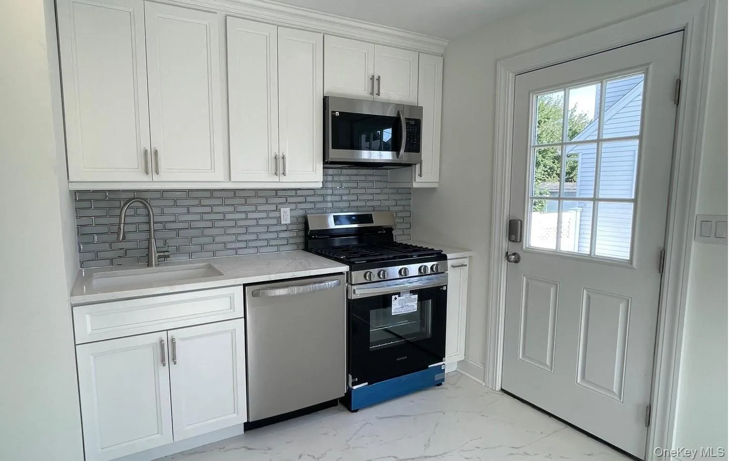 Modern Newly Installed kitchen Modern Newly Installed kitchen