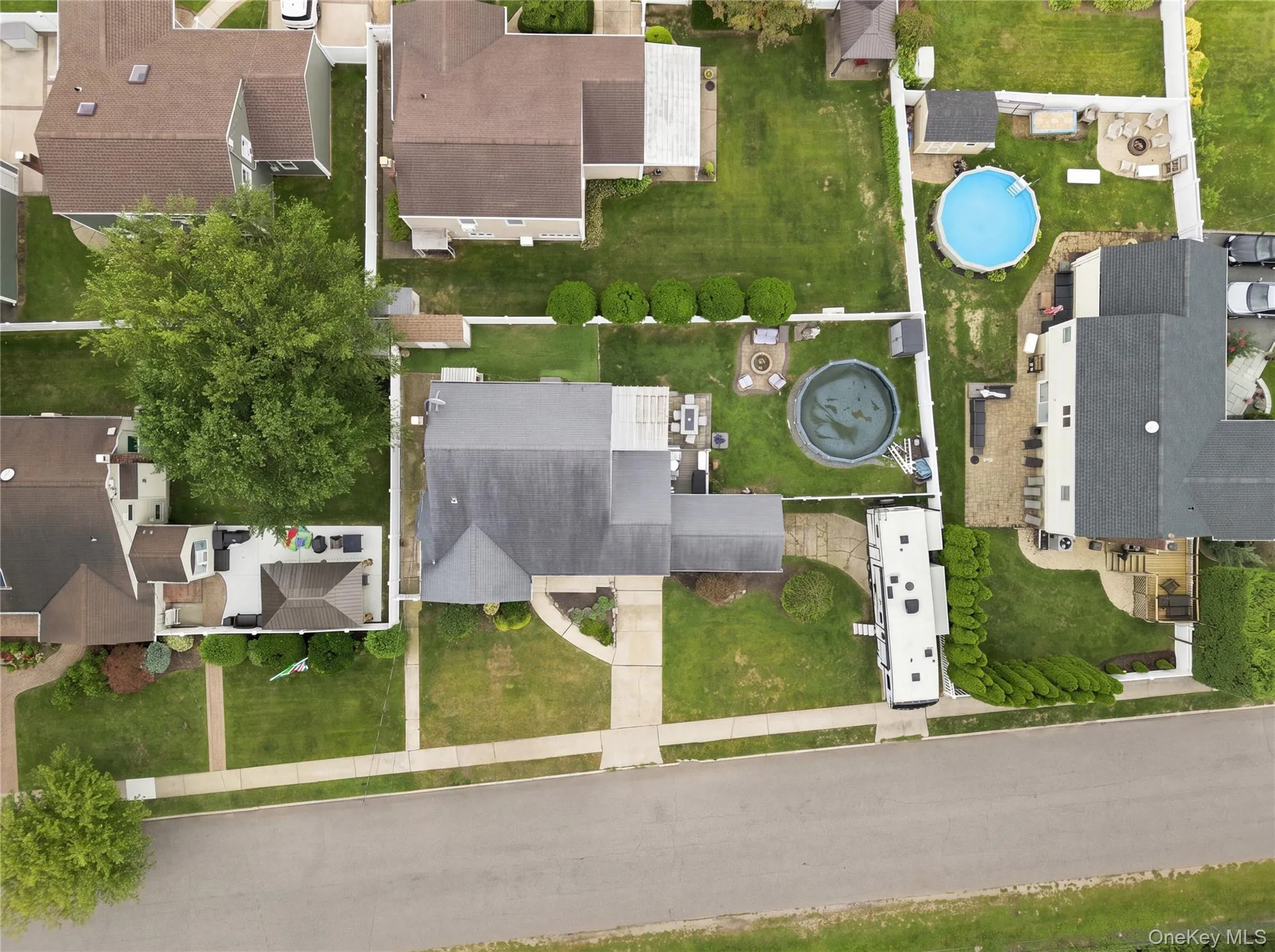 220 Park Drive, Oyster Bay, NY, 3 Bedrooms Bedrooms, 6 Rooms Rooms,2 BathroomsBathrooms,Residential,For Rent,Park,0,1047703 220 Park Drive, Oyster Bay, NY, 3 Bedrooms Bedrooms, 6 Rooms Rooms,2 BathroomsBathrooms,Residential,For Rent,Park,0,1047703