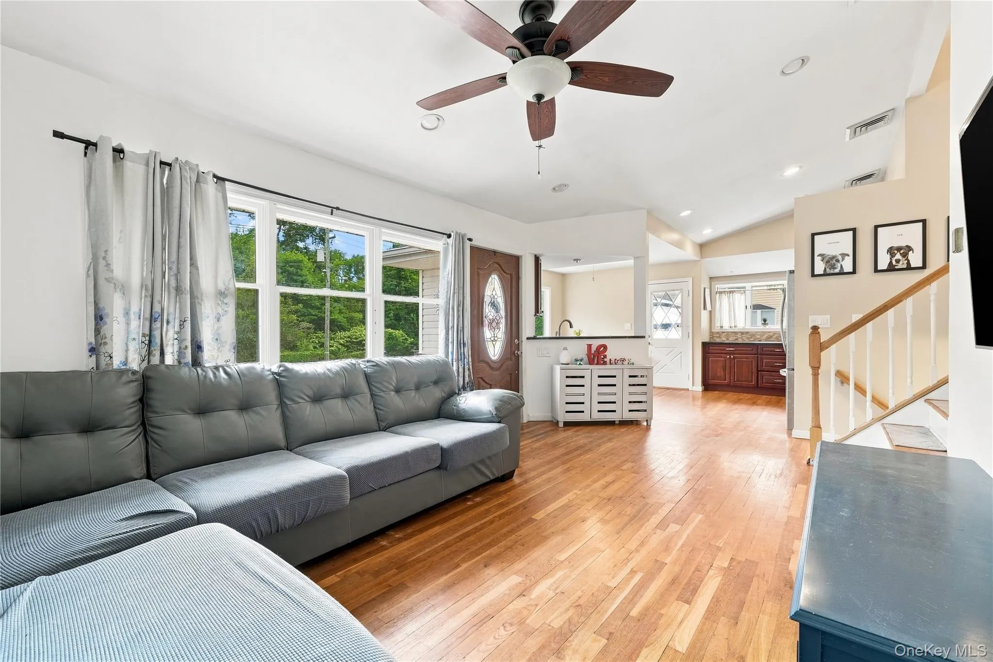 220 Park Drive, Oyster Bay, NY, 3 Bedrooms Bedrooms, 6 Rooms Rooms,2 BathroomsBathrooms,Residential,For Rent,Park,0,1047703 220 Park Drive, Oyster Bay, NY, 3 Bedrooms Bedrooms, 6 Rooms Rooms,2 BathroomsBathrooms,Residential,For Rent,Park,0,1047703