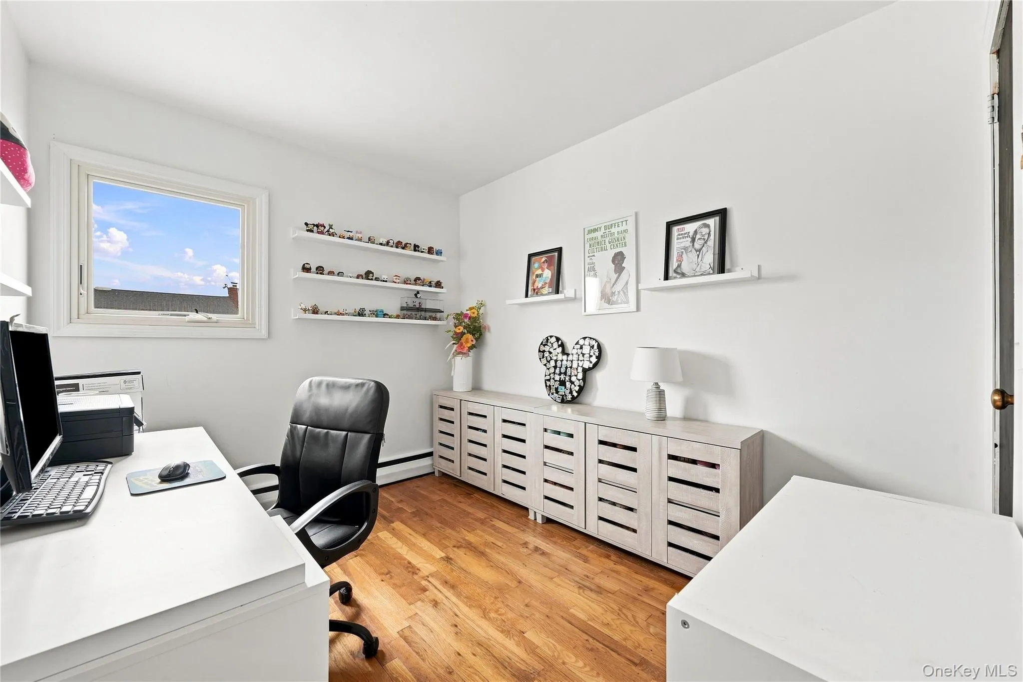 220 Park Drive, Oyster Bay, NY, 3 Bedrooms Bedrooms, 6 Rooms Rooms,2 BathroomsBathrooms,Residential,For Rent,Park,0,1047703 220 Park Drive, Oyster Bay, NY, 3 Bedrooms Bedrooms, 6 Rooms Rooms,2 BathroomsBathrooms,Residential,For Rent,Park,0,1047703