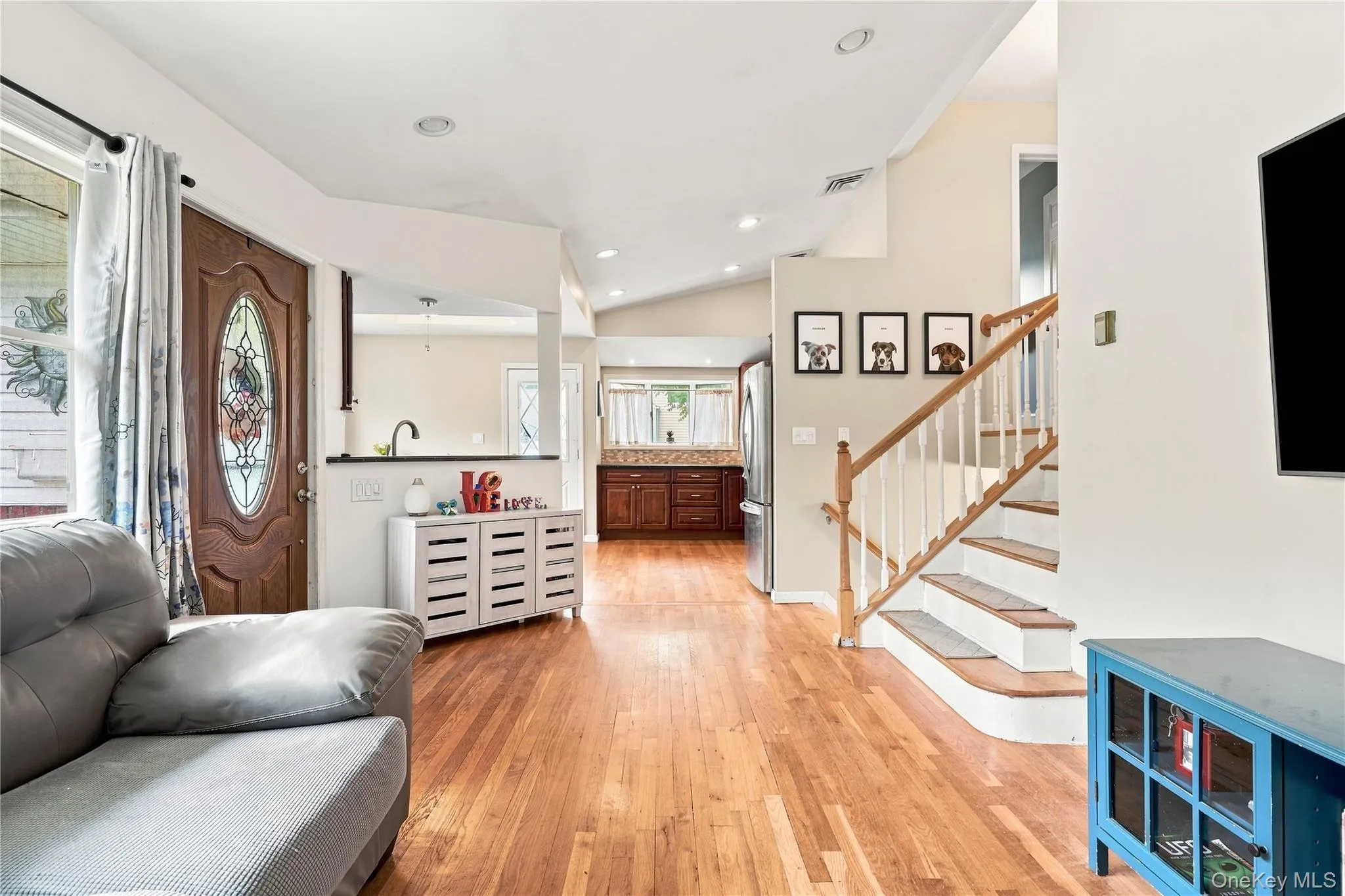 220 Park Drive, Oyster Bay, NY, 3 Bedrooms Bedrooms, 6 Rooms Rooms,2 BathroomsBathrooms,Residential,For Rent,Park,0,1047703 220 Park Drive, Oyster Bay, NY, 3 Bedrooms Bedrooms, 6 Rooms Rooms,2 BathroomsBathrooms,Residential,For Rent,Park,0,1047703