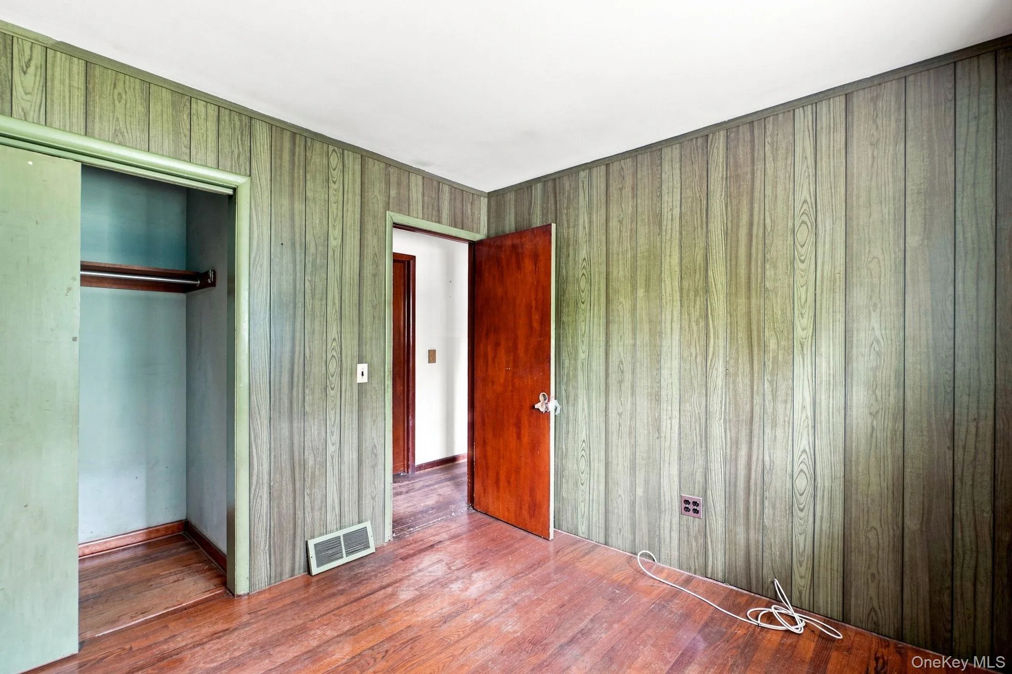 7 Roosevelt Road, Hyde Park, NY, 3 Bedrooms Bedrooms, 6 Rooms Rooms,1 BathroomBathrooms,Residential,For Rent,Roosevelt,0,1047704 7 Roosevelt Road, Hyde Park, NY, 3 Bedrooms Bedrooms, 6 Rooms Rooms,1 BathroomBathrooms,Residential,For Rent,Roosevelt,0,1047704