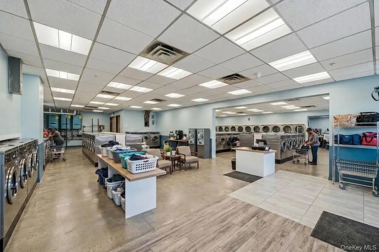 118 River Road, Woodbury, NY, ,Commercial Lease,For Rent,River,0,1047706 118 River Road, Woodbury, NY, ,Commercial Lease,For Rent,River,0,1047706