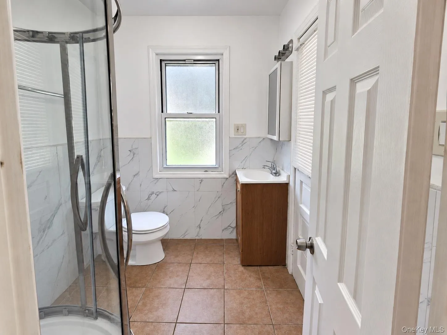 1st Floor Bathroom 1st Floor Bathroom