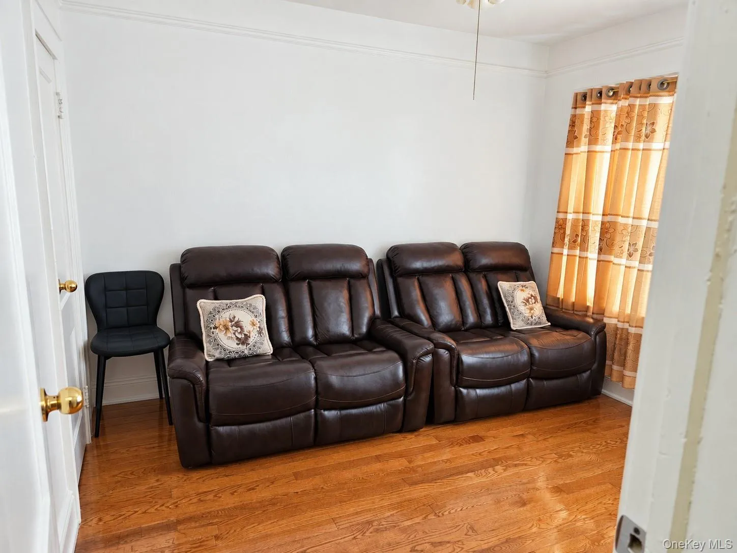 Being used a living room/2nd Floor Bderoom #2 Being used a living room/2nd Floor Bderoom #2